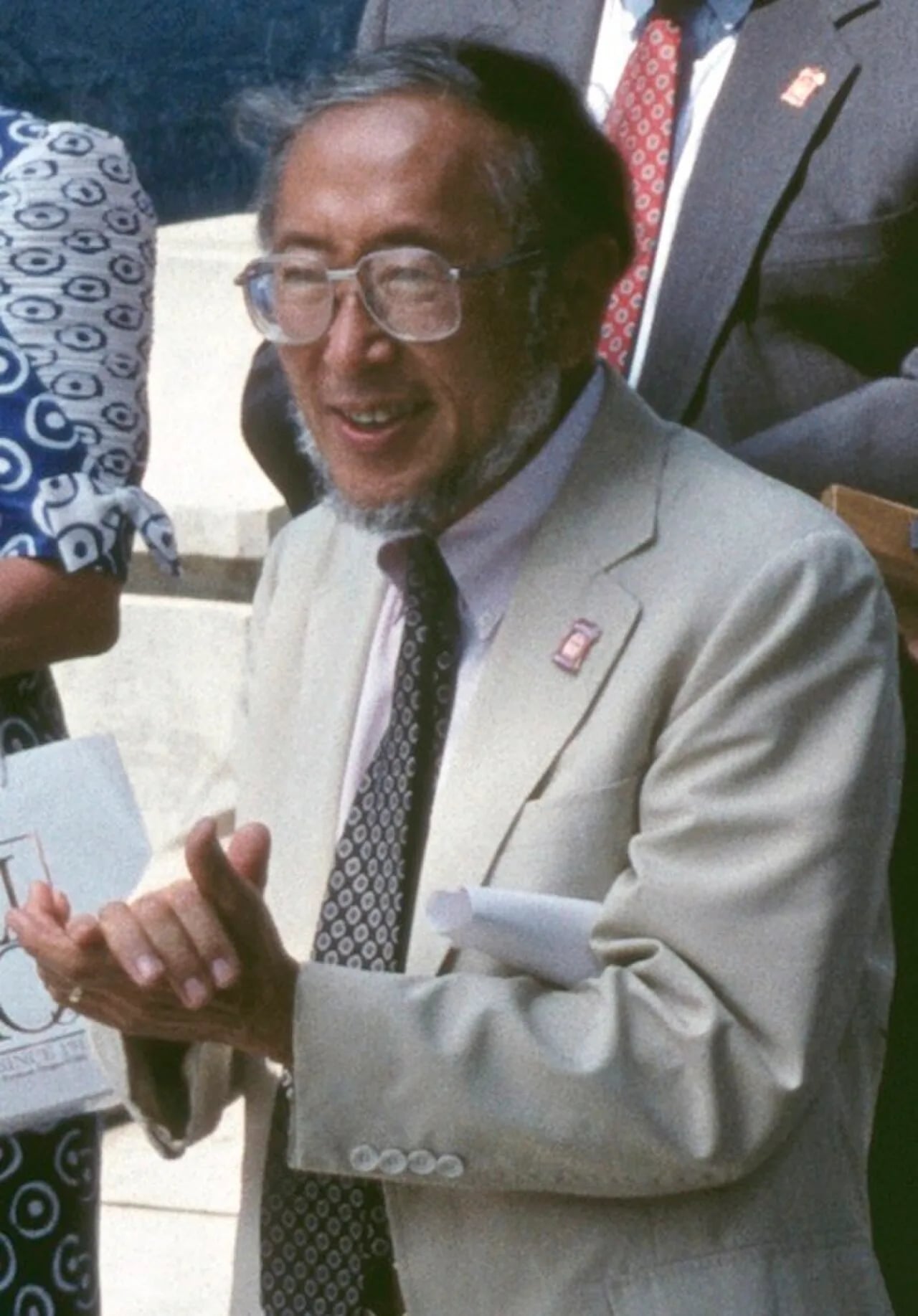 Portrait of Bill Naito (1925–1996) – memorial page
