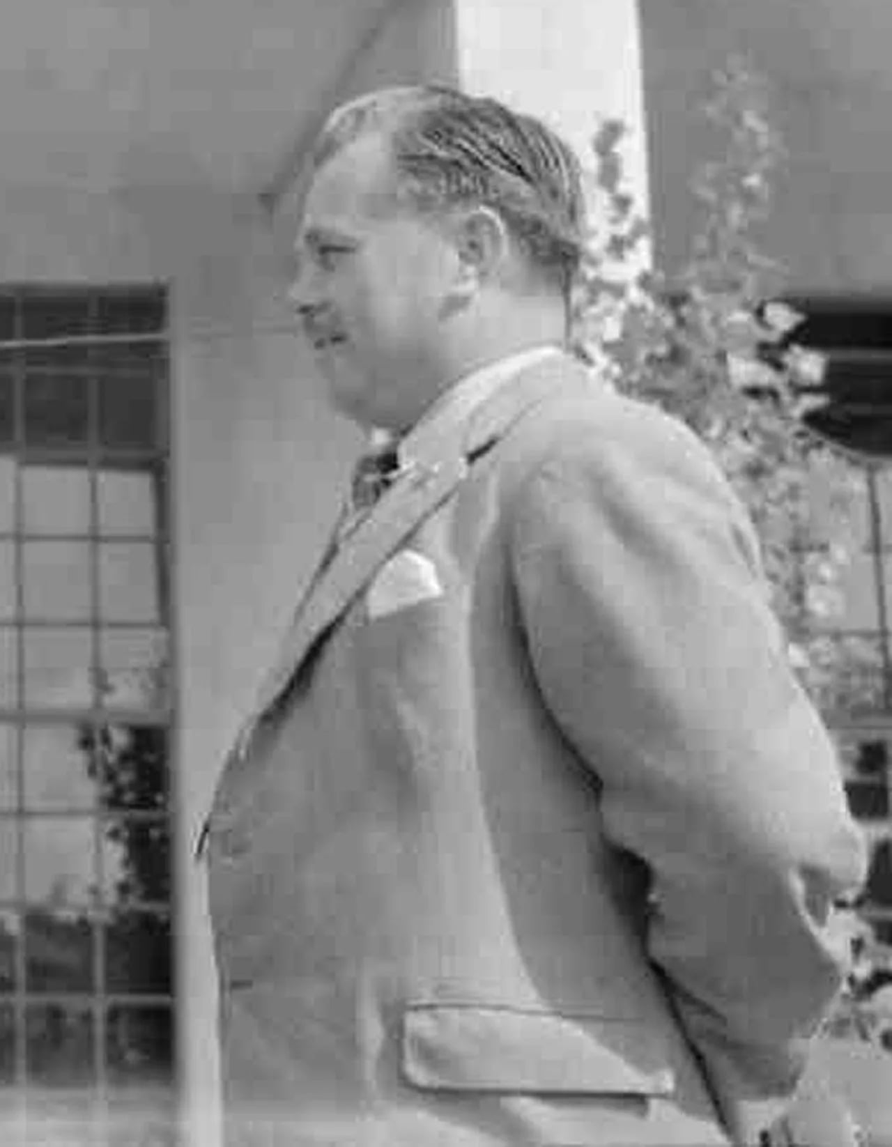 Portrait of Billy Butlin (1899–1980) – memorial page