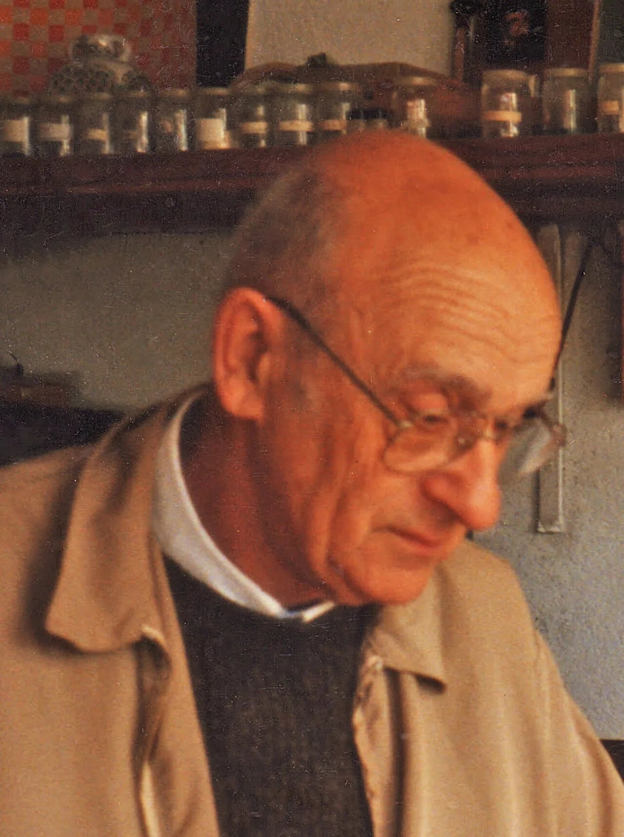 Portrait of Pierre Étienne (1922–2011) – memorial page