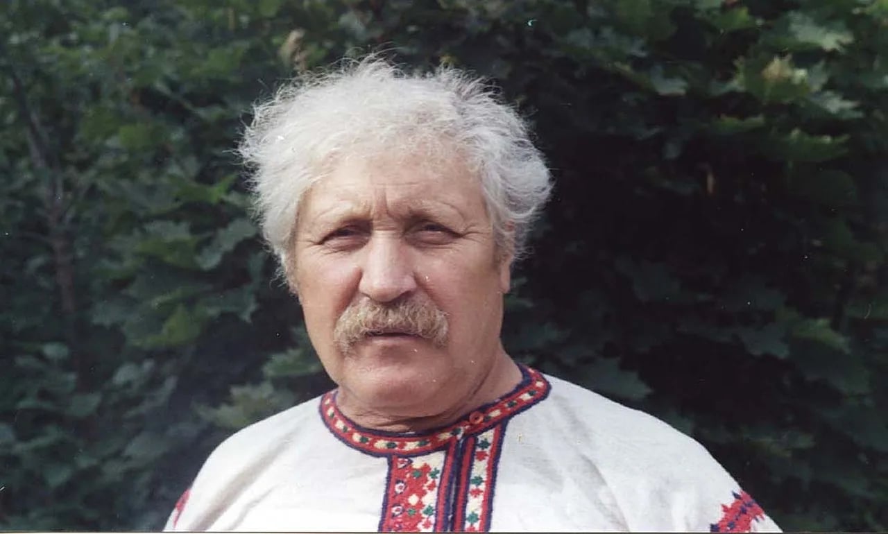 Portrait of Anoshonj Tumai (1948–2021) – memorial page