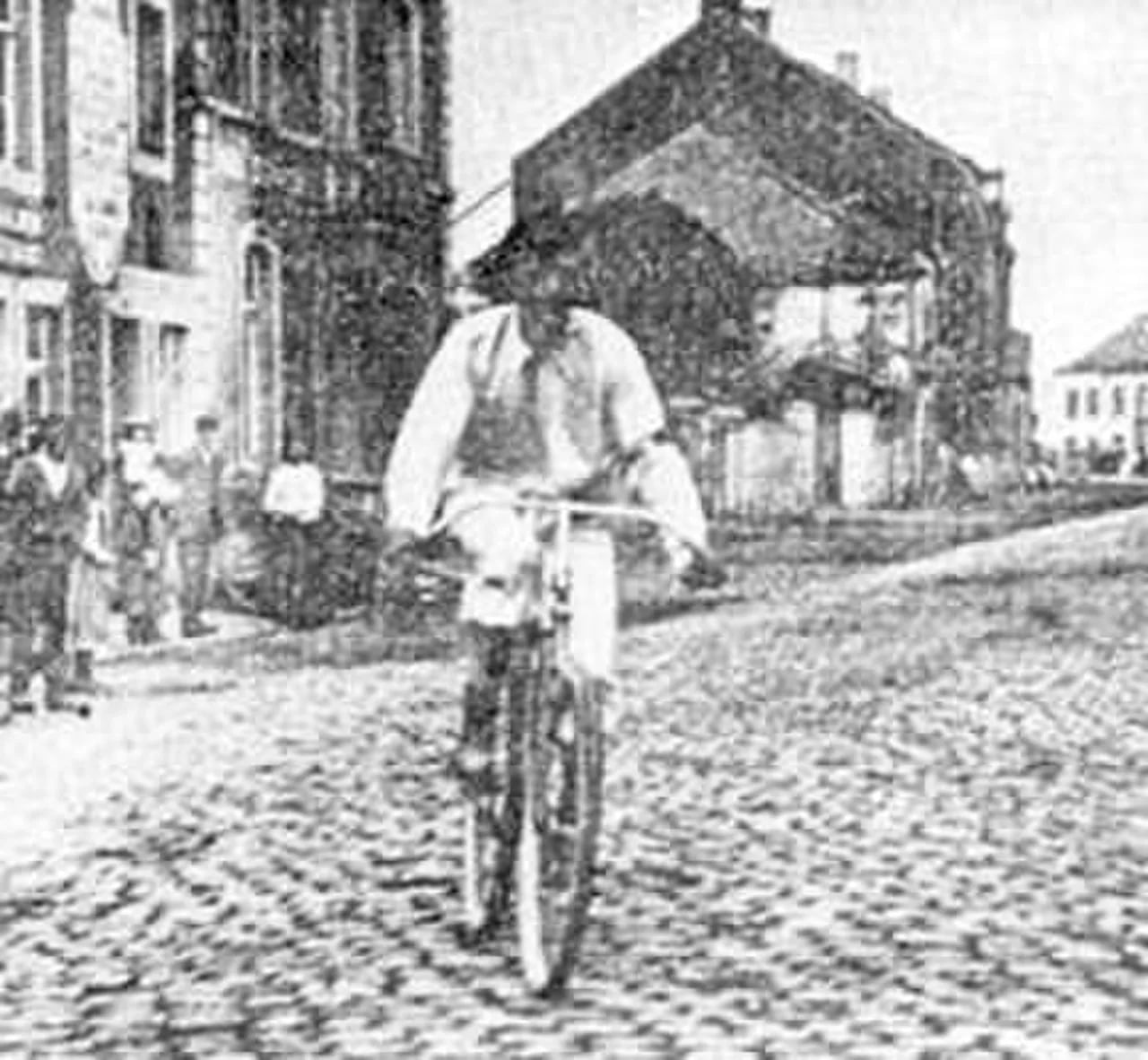 Porträt von Léon Houa (1867–1918) – Gedenkseite