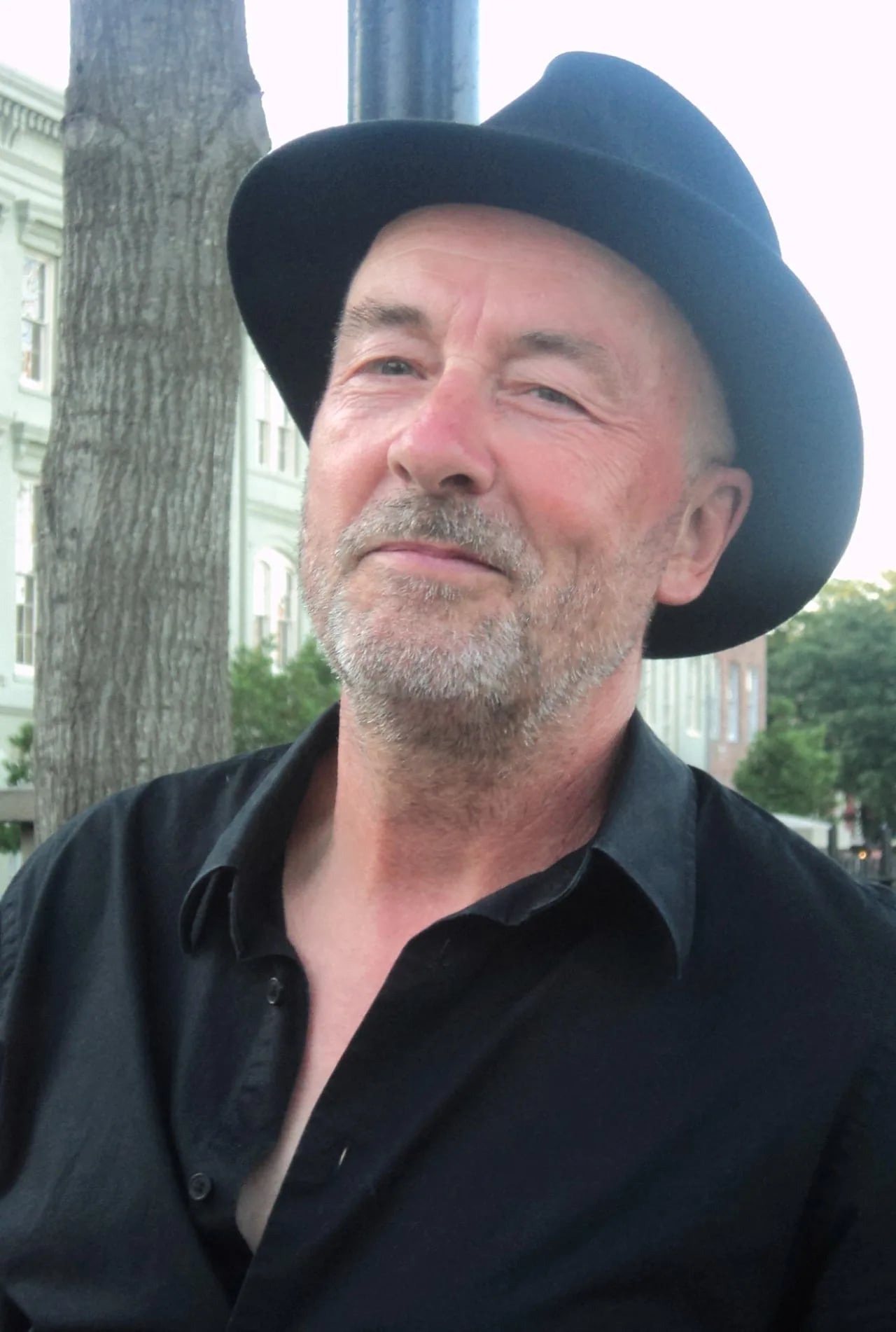 Portrait of Bob Andrews (1949–2025) – memorial page
