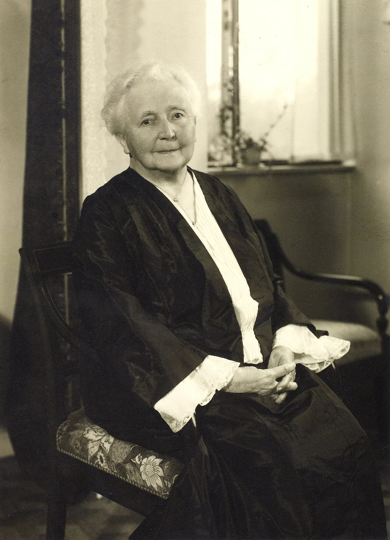 Portrait of Sophie Alberti (1846–1947) – memorial page