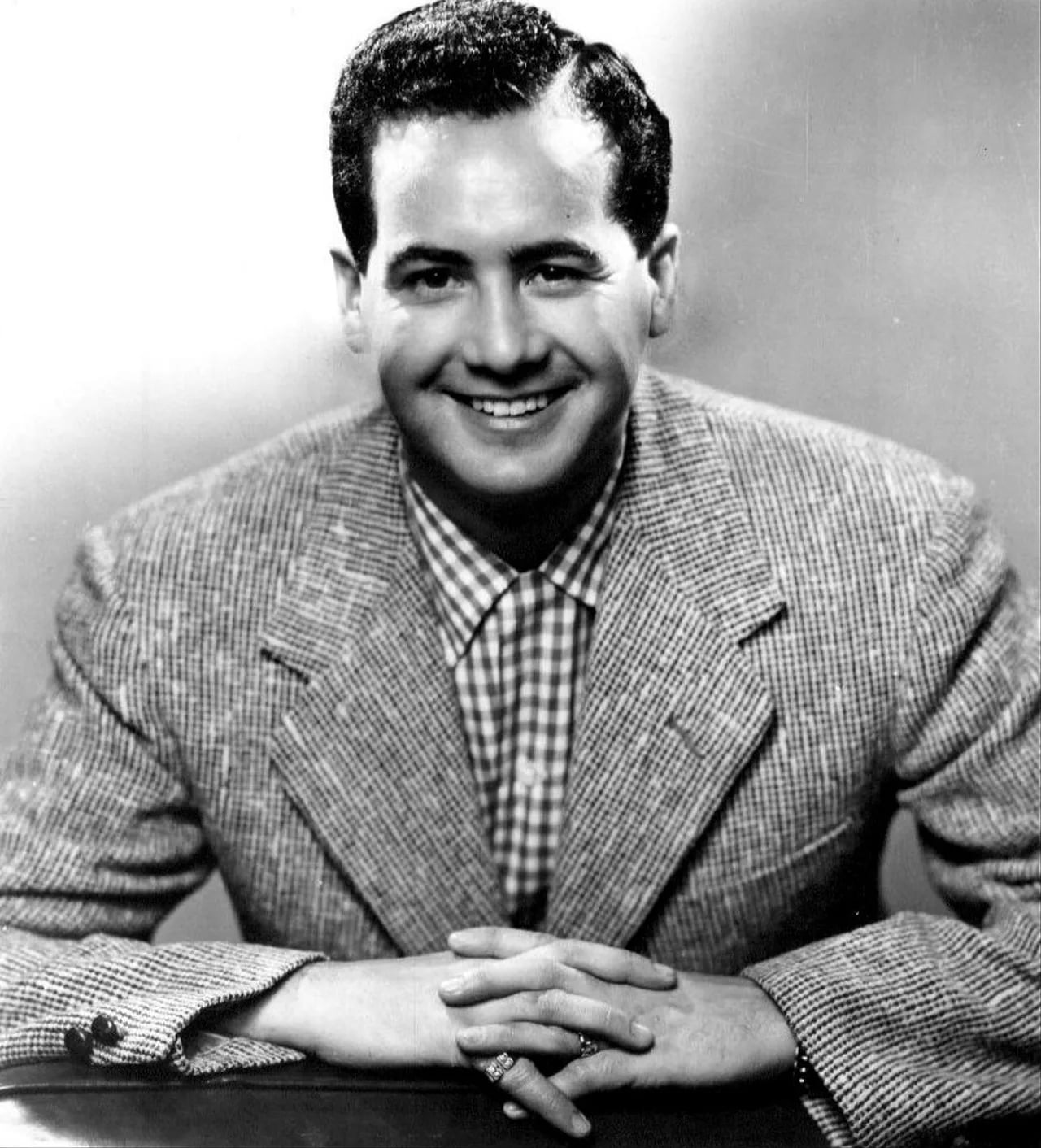 Portrait of Bobby Breen (1927–2016) – memorial page