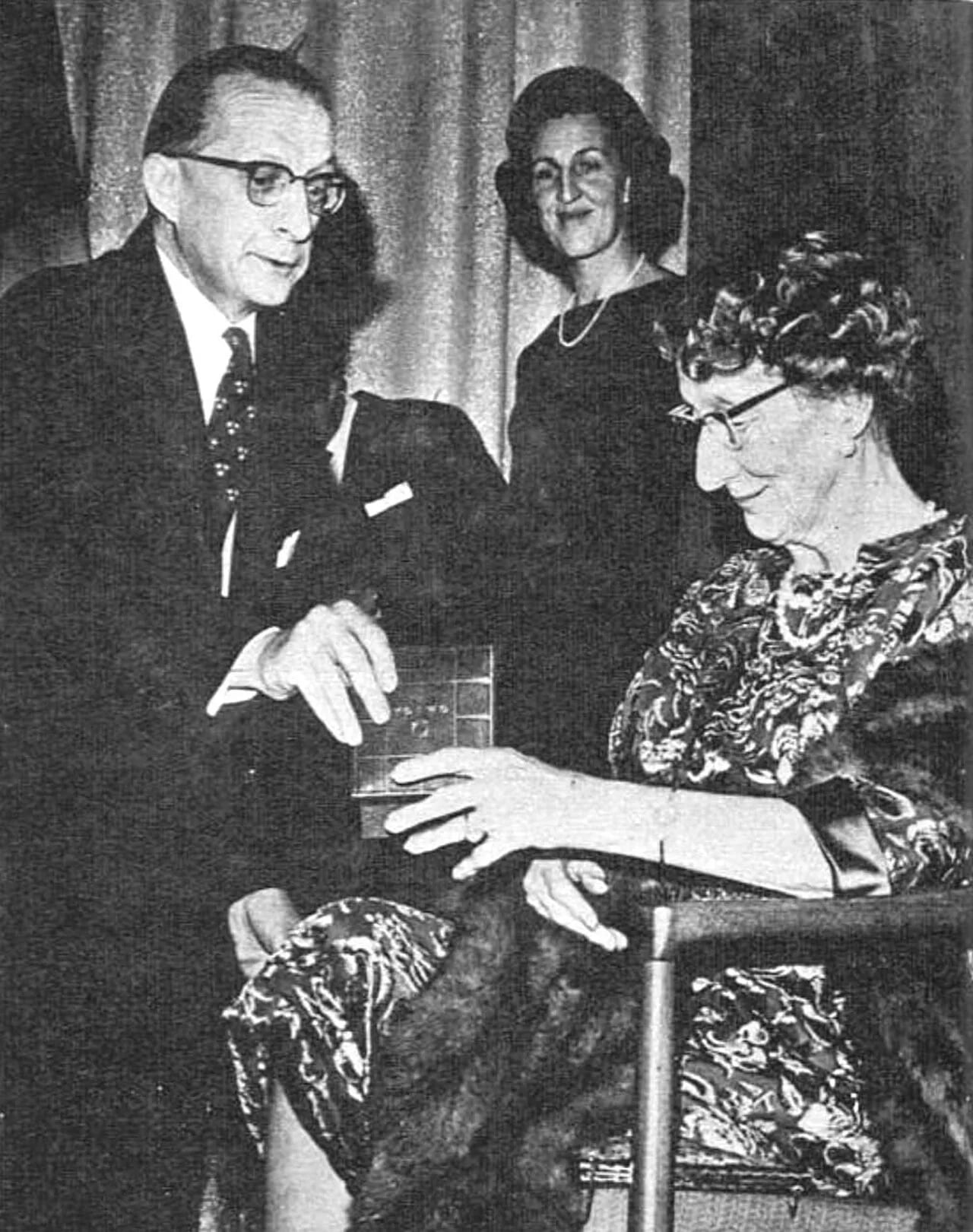 Porträt von Anna Ida Broström (1882–1965) – Gedenkseite