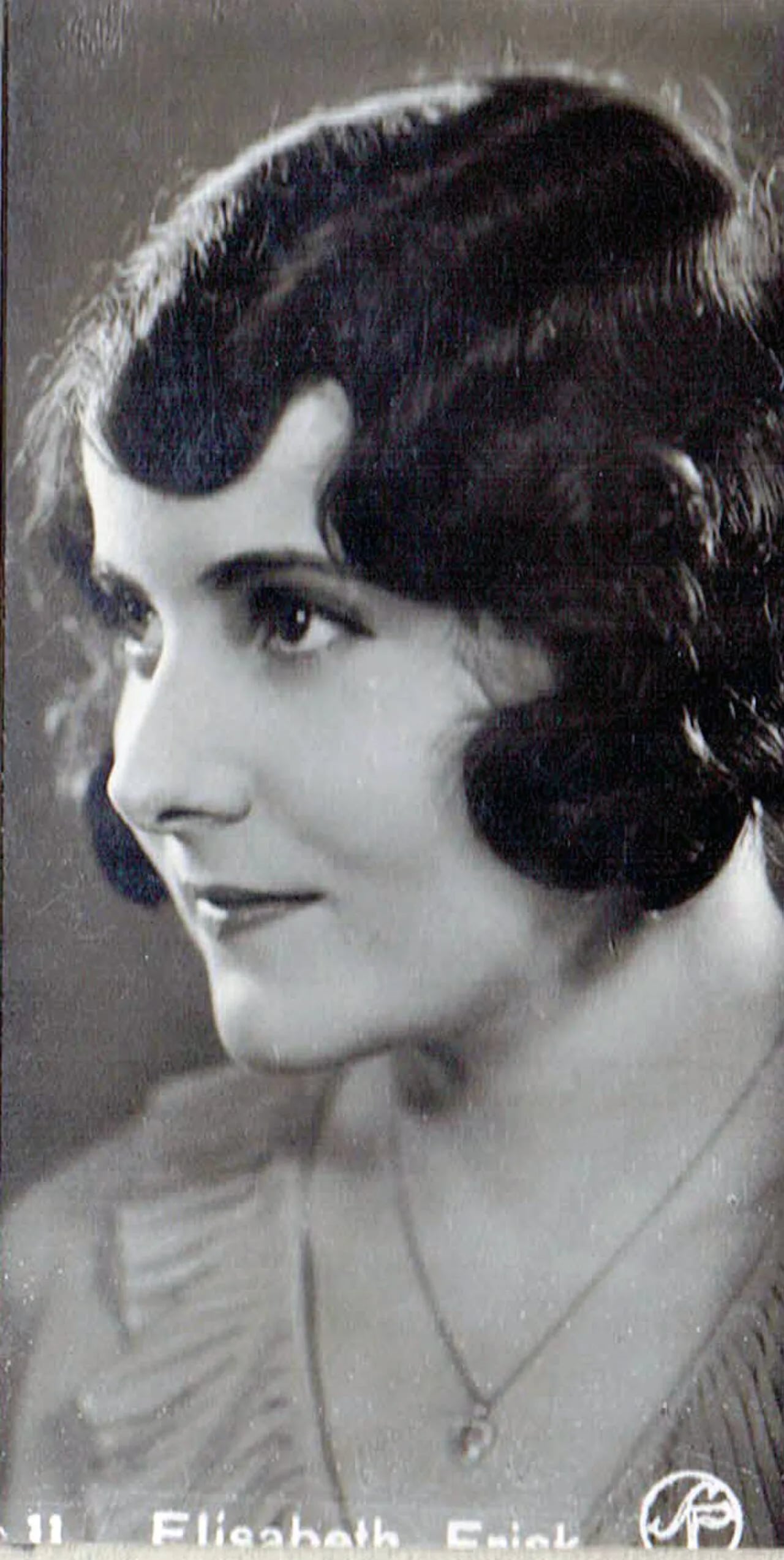Portrait of Elisabeth Frisk (1909–1986) – memorial page