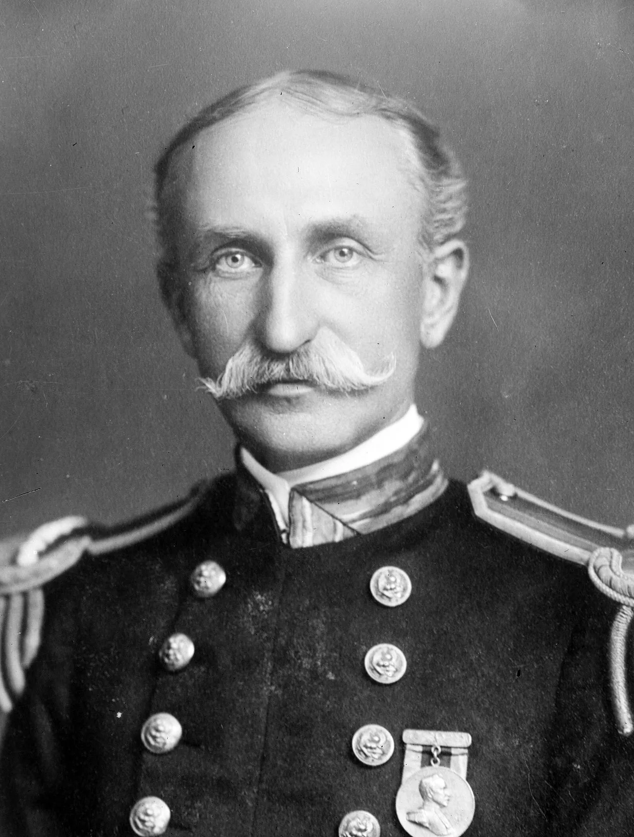 Porträt von Bradley A. Fiske (1854–1942) – Gedenkseite