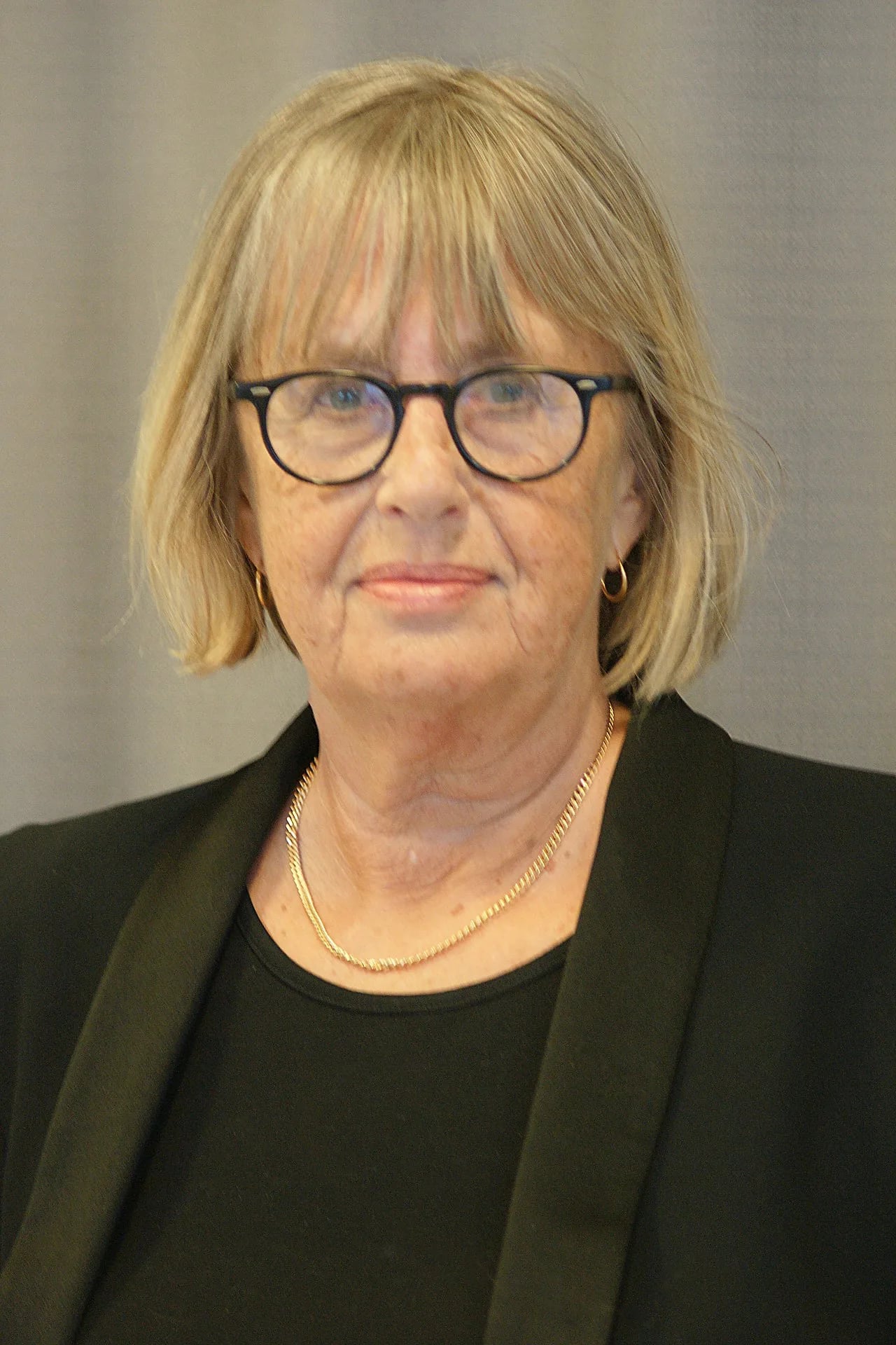 Porträt von Lisbeth Larsson (1949–2021) – Gedenkseite