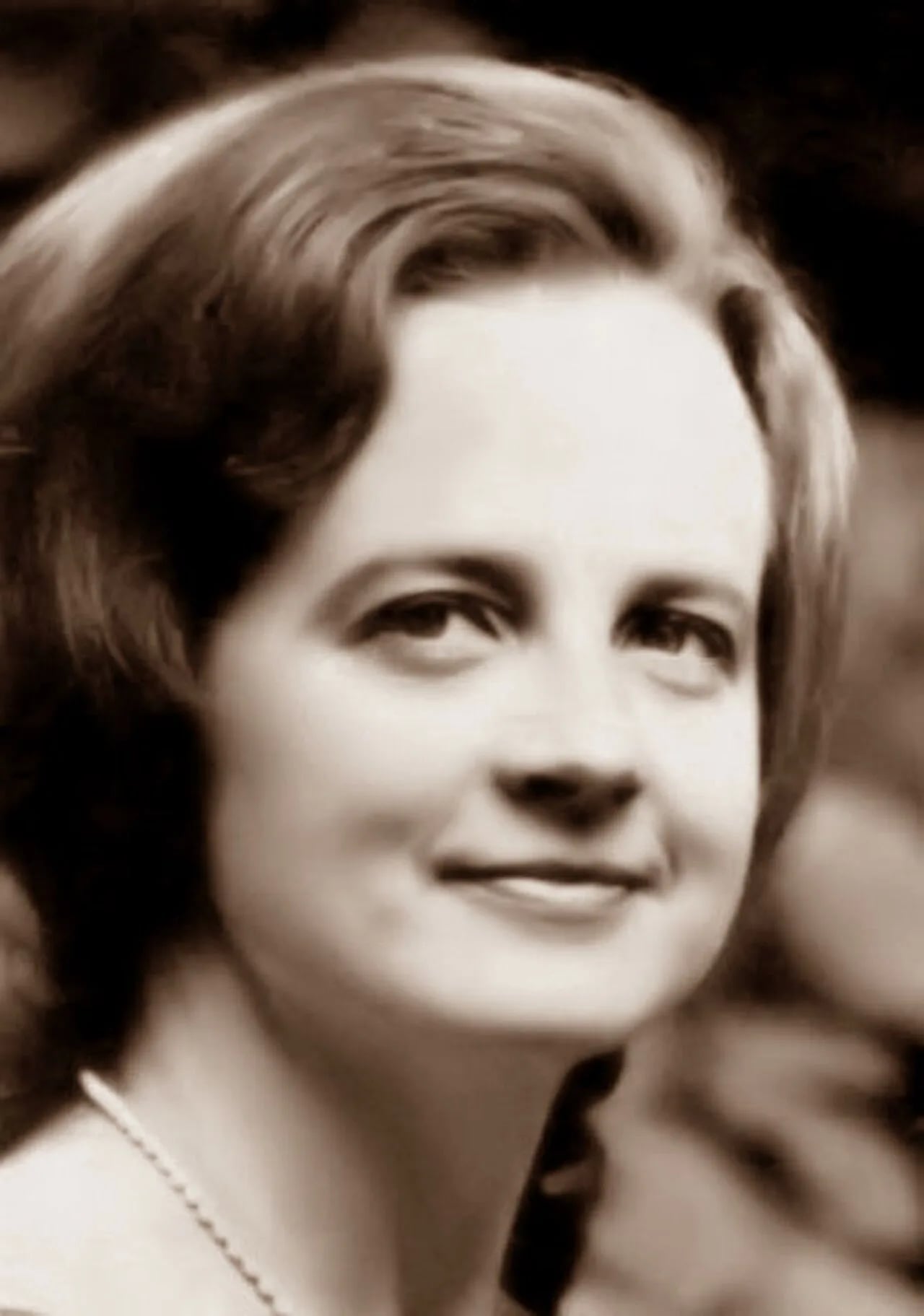 Portrait of Berit Lindholm (1934–2023) – memorial page