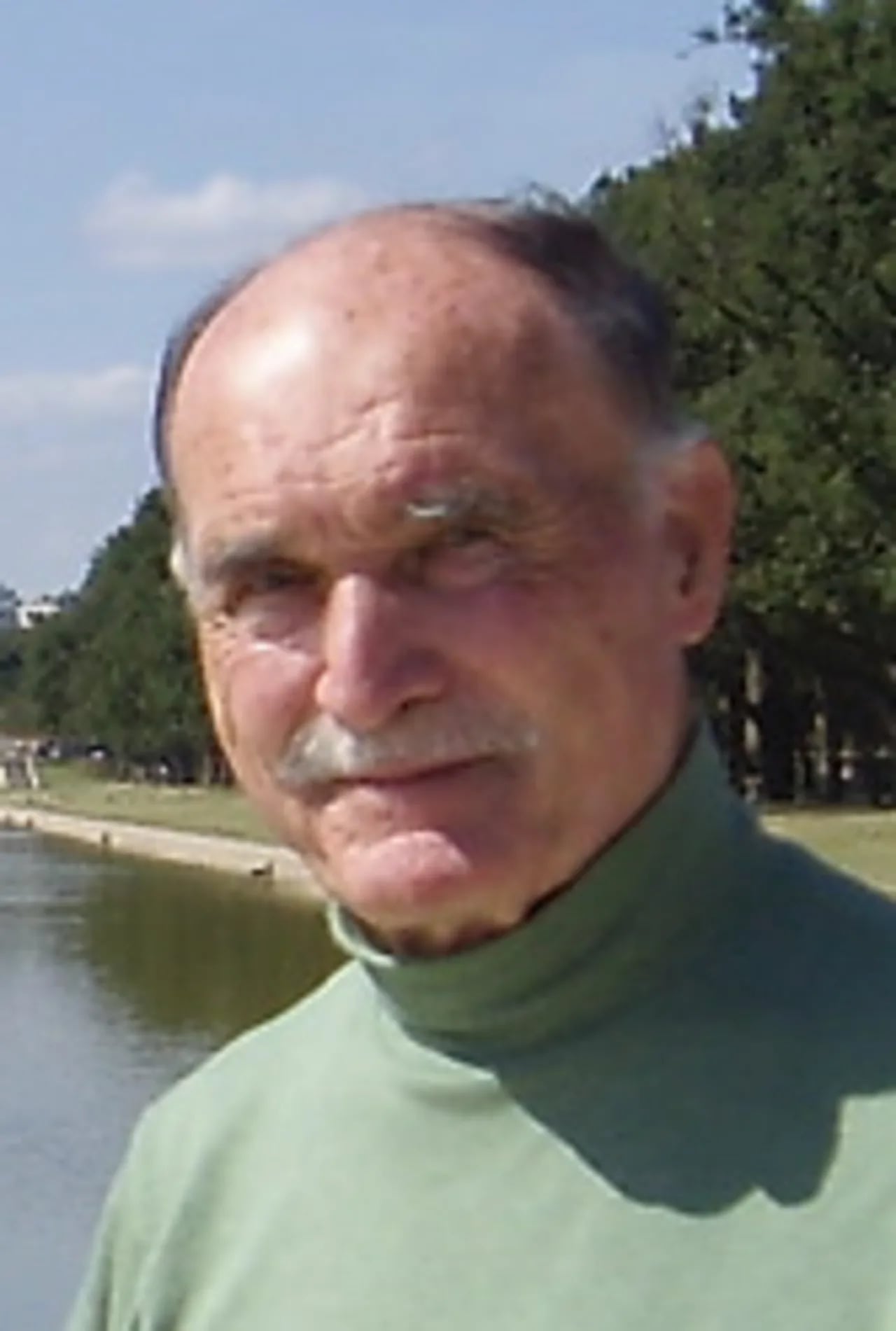 Porträt von Brian Tierney (1922–2019) – Gedenkseite