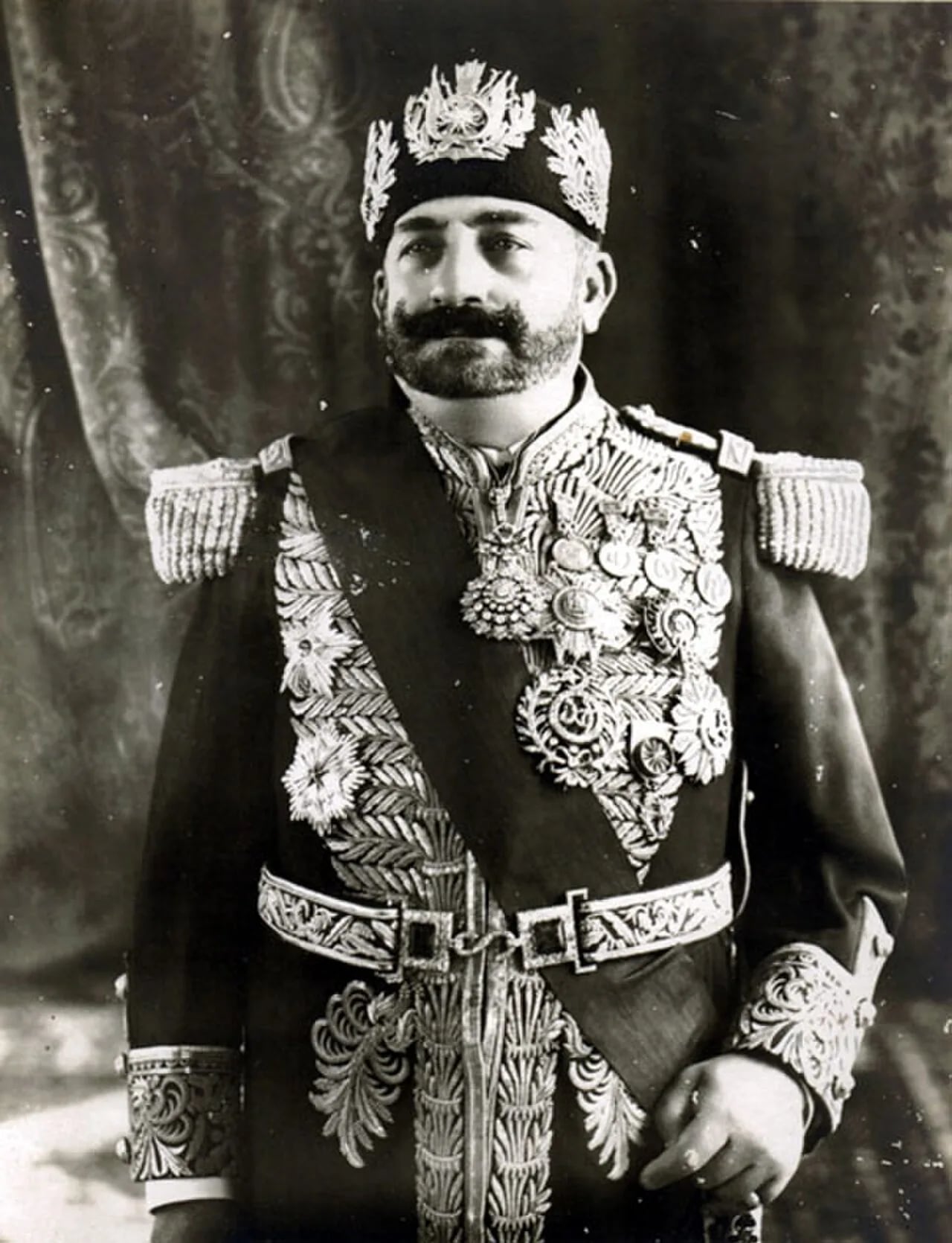Porträt von Muhammad al-Munsif Bey (1881–1948) – Gedenkseite