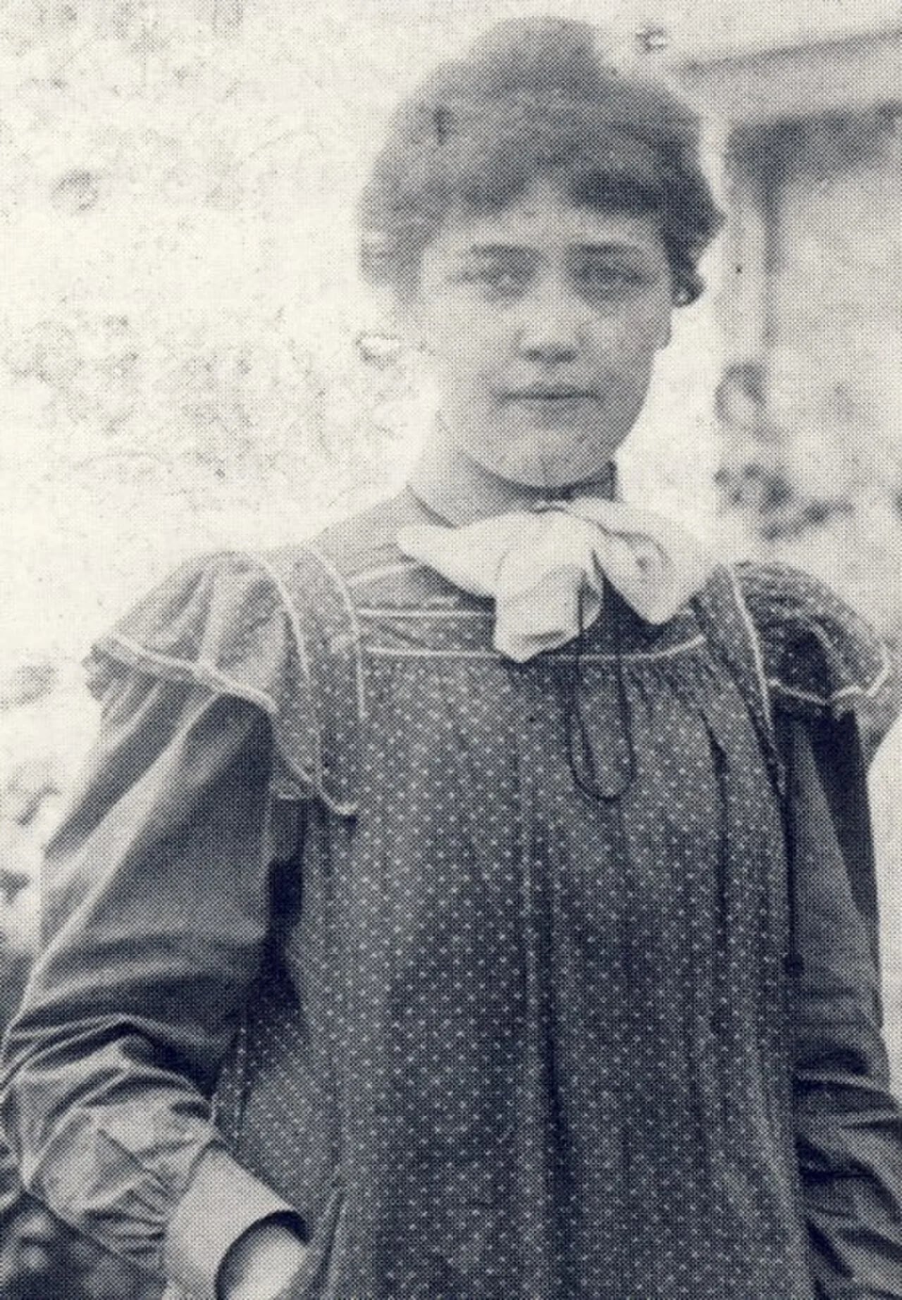 Portrait of Ruth Milles (1873–1941) – memorial page