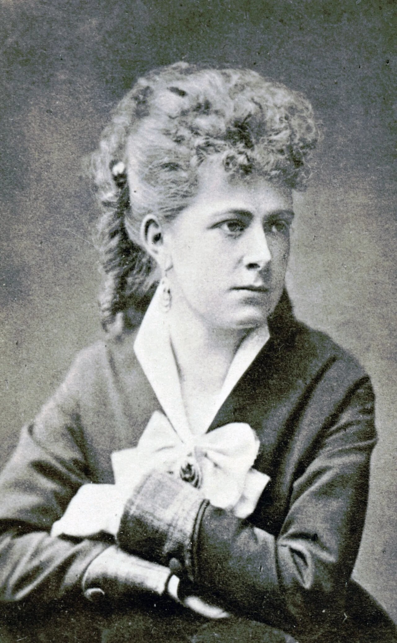 Portrait of Valborg Moberg (1855–1882) – memorial page