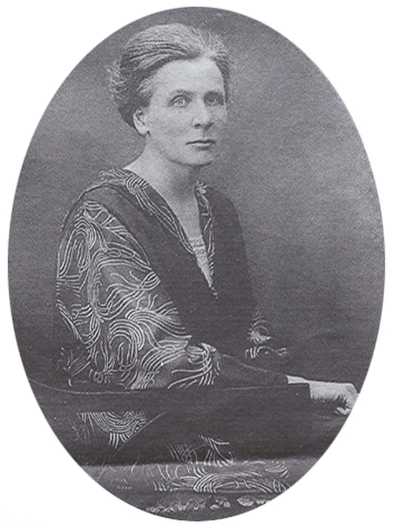 Portrait of Jeanna Oterdahl (1879–1965) – memorial page