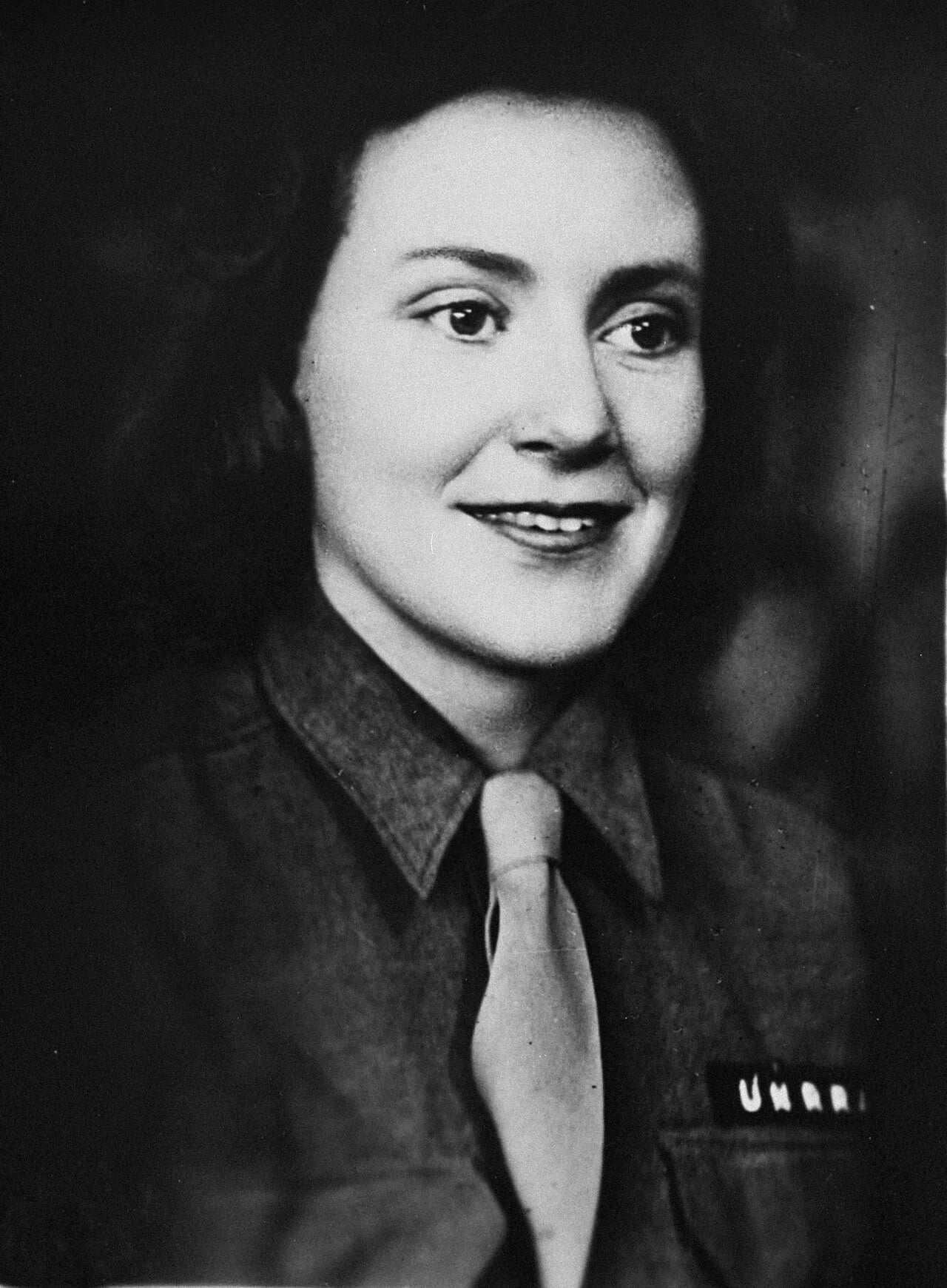 Portrait of Marion Pritchard (1920–2016) – memorial page