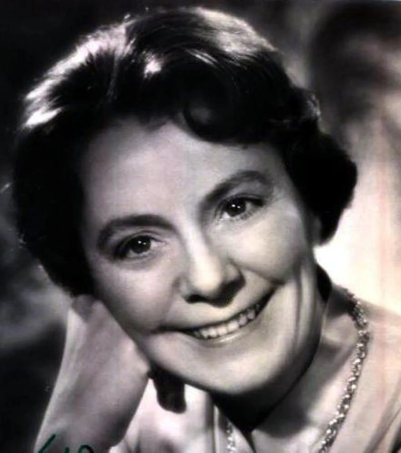 Portrait of Isa Quensel (1905–1981) – memorial page