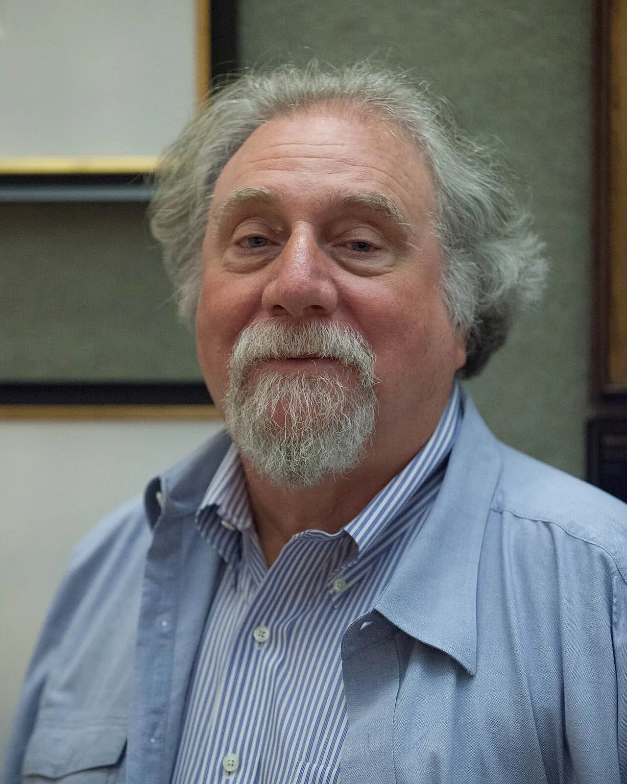 Portrait of Bruce Degen (1945–2024) – memorial page