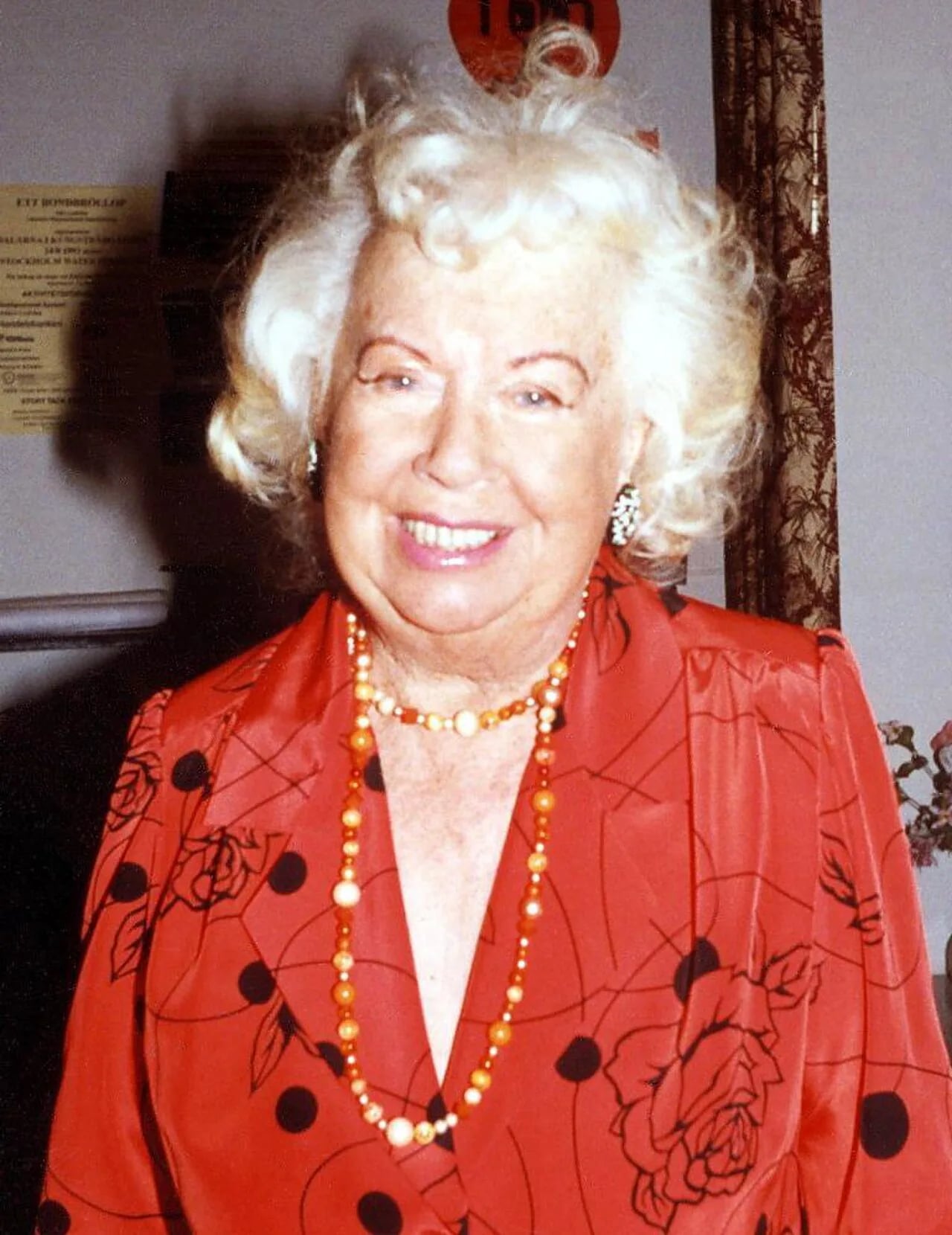 Porträt von Saga Sjöberg (1911–1997) – Gedenkseite