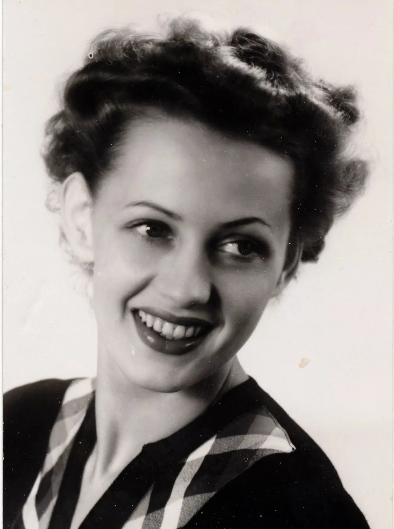 Porträt von Stina Sorbon (1918–1996) – Gedenkseite