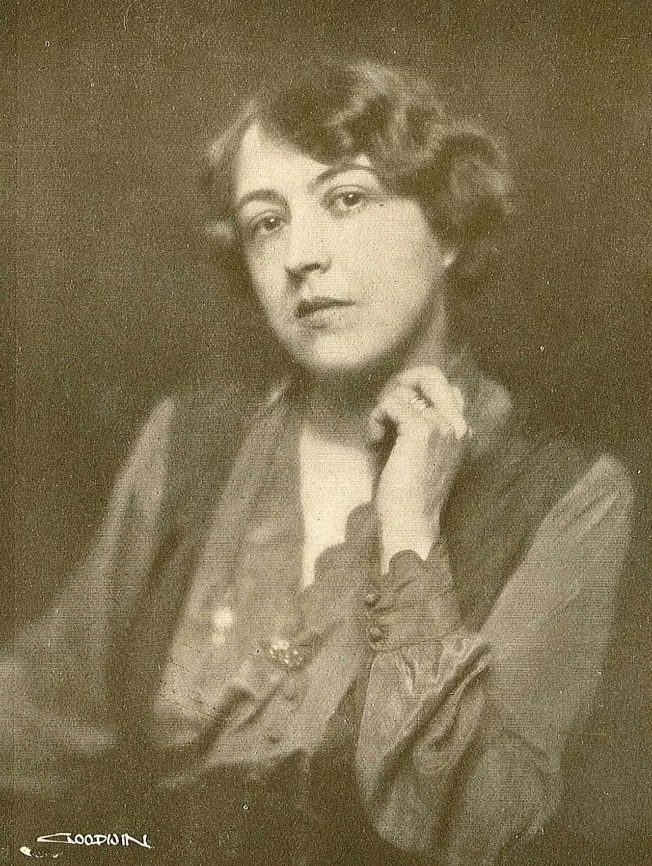 Porträt von Marika Stiernstedt (1875–1954) – Gedenkseite