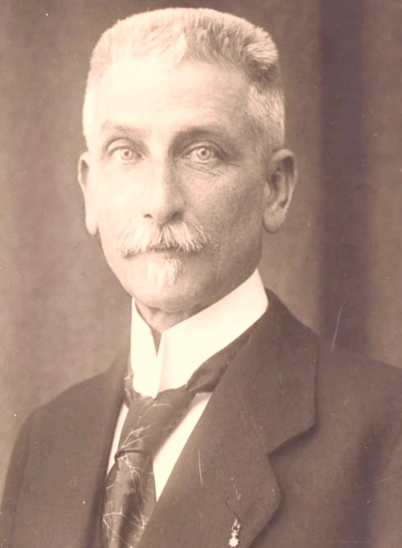 Porträt von Gilles Johannes Verstege (1865–1931) – Gedenkseite