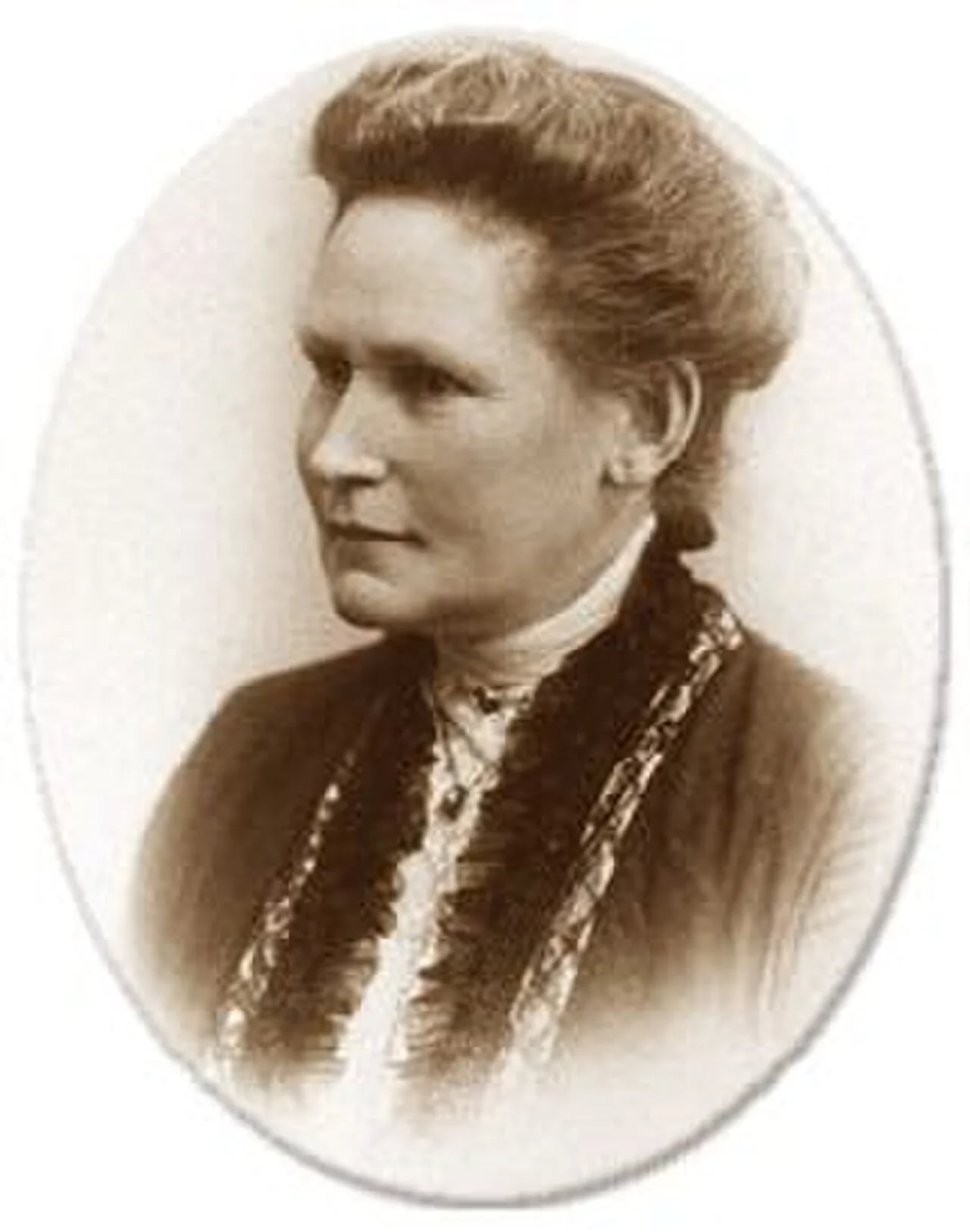 Portrait of Clara Wæver (1855–1930) – memorial page