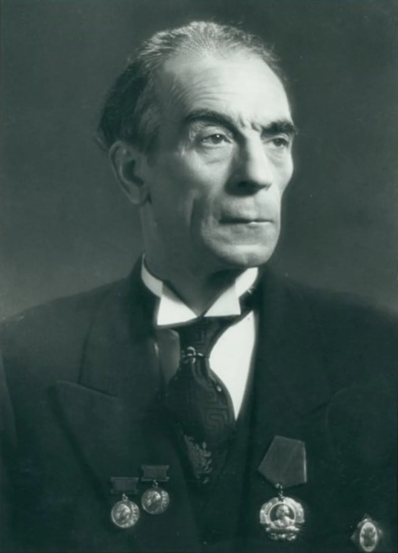Portrait of Konstantin Kisimow (1897–1965) – memorial page