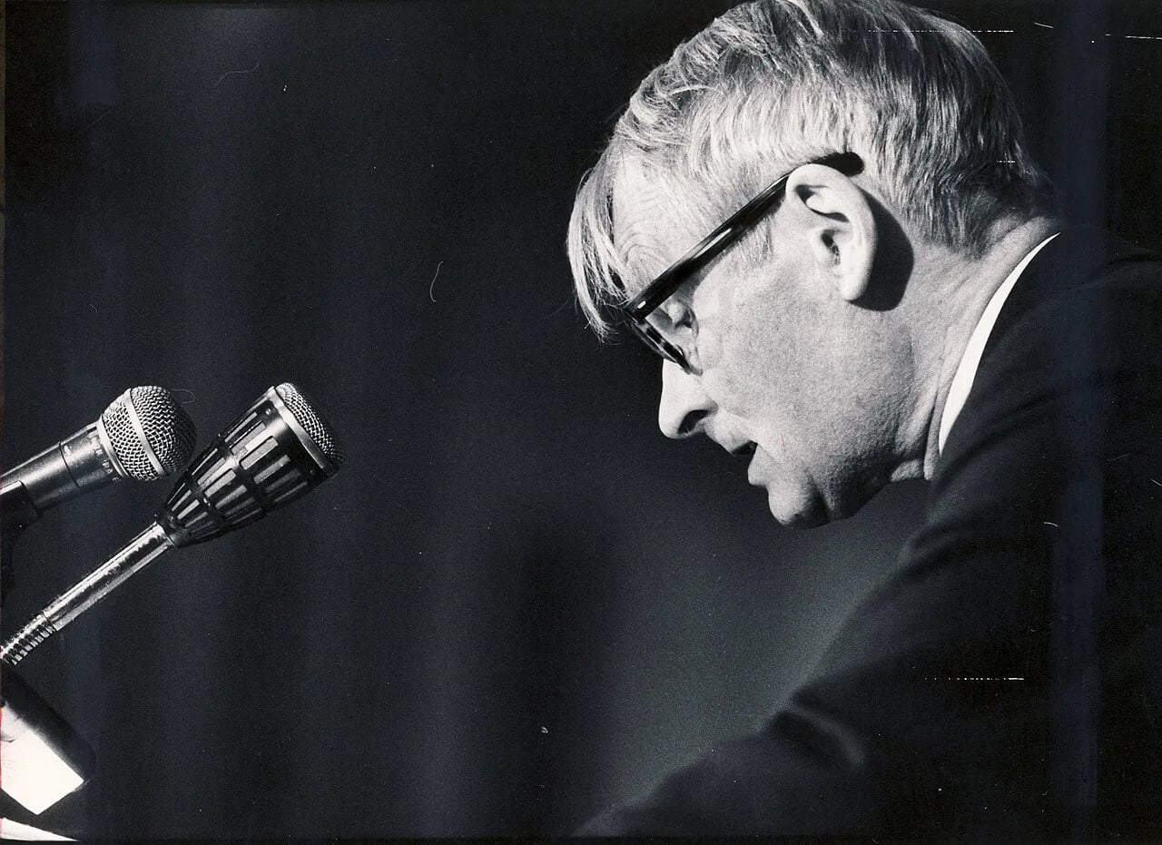 Porträt von Jens Arup Seip (1905–1992) – Gedenkseite