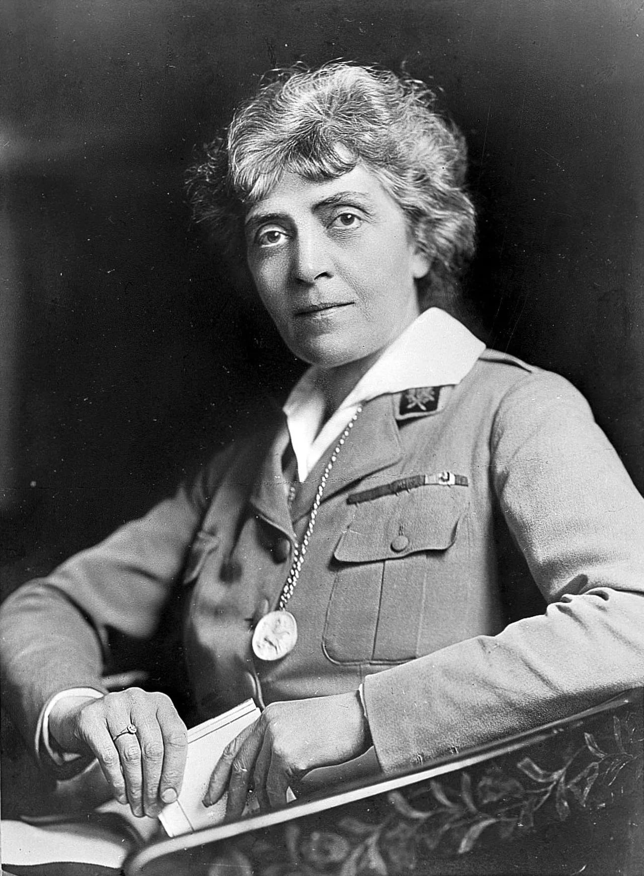 Porträt von Frances Ivens (1870–1944) – Gedenkseite