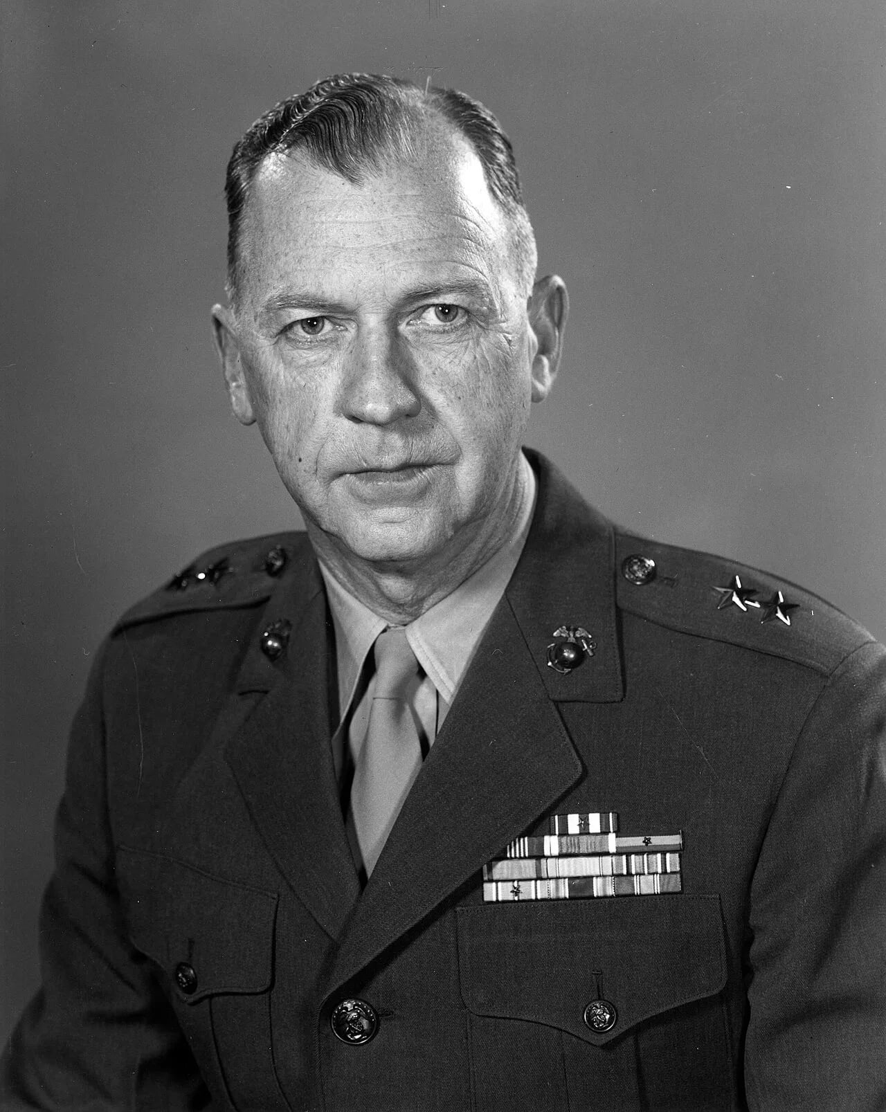 Portrait of Wood B. Kyle (1915–2000) – memorial page