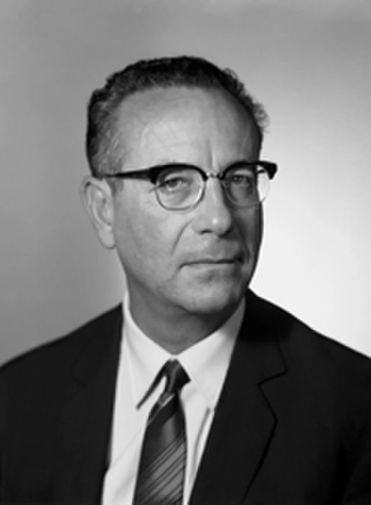Portrait of Filippo Traina (1917–1983) – memorial page