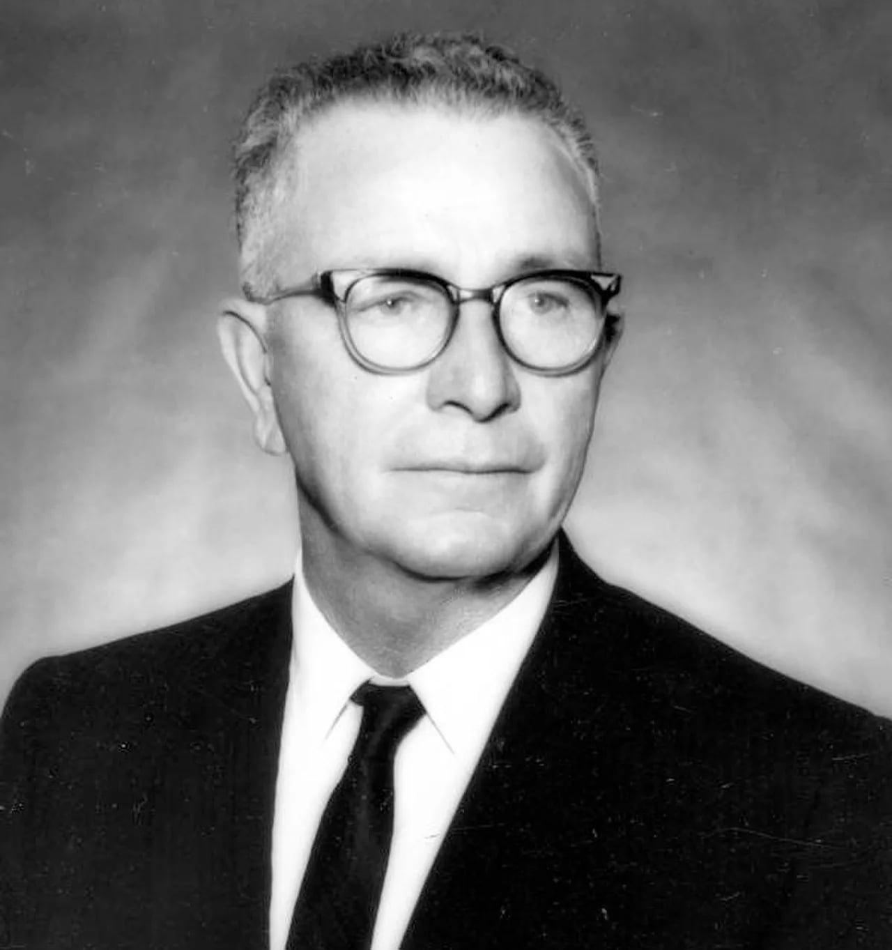 Porträt von C. A. Roberts (1903–1973) – Gedenkseite