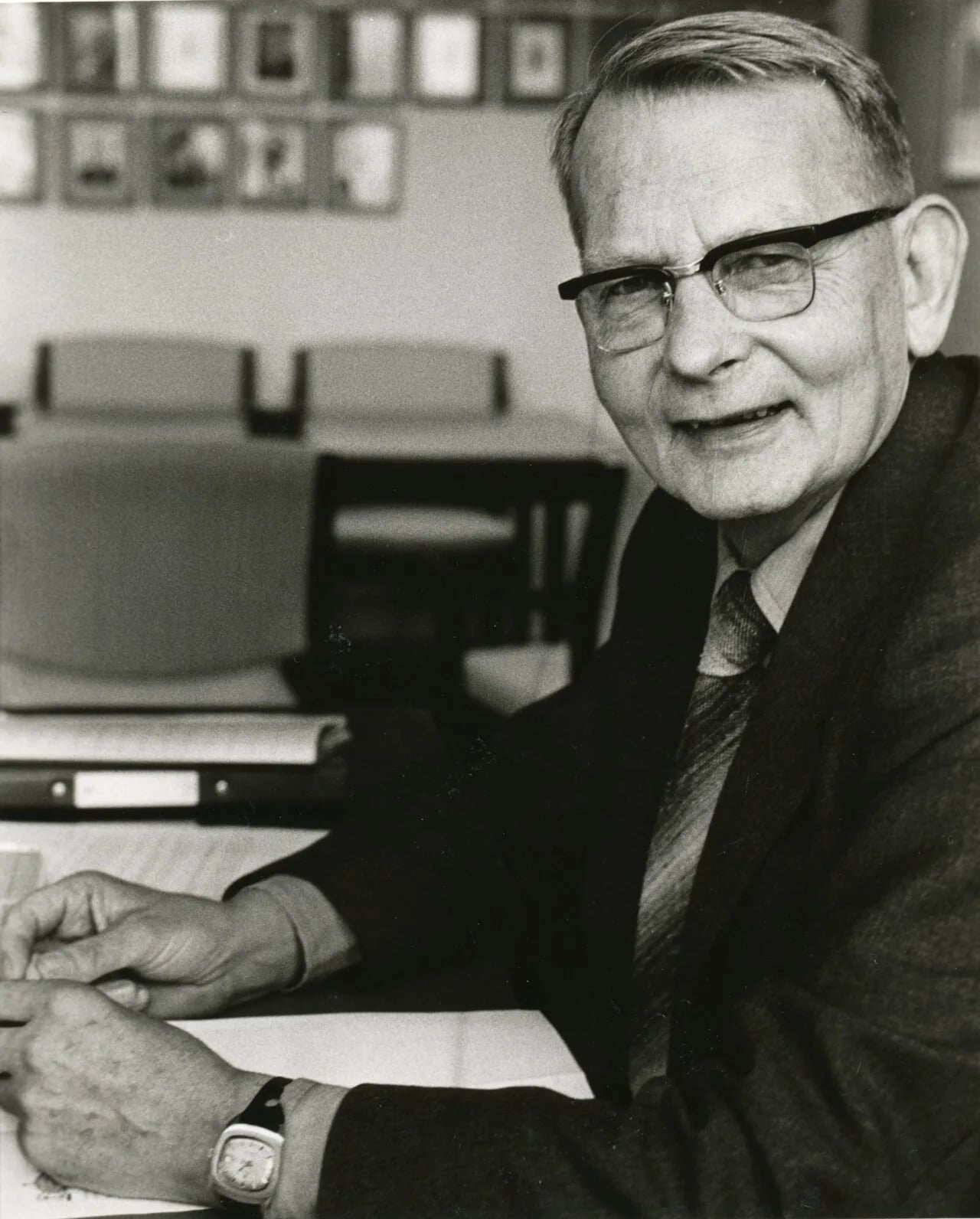 Porträt von Andreas Zeier Cappelen (1915–2008) – Gedenkseite