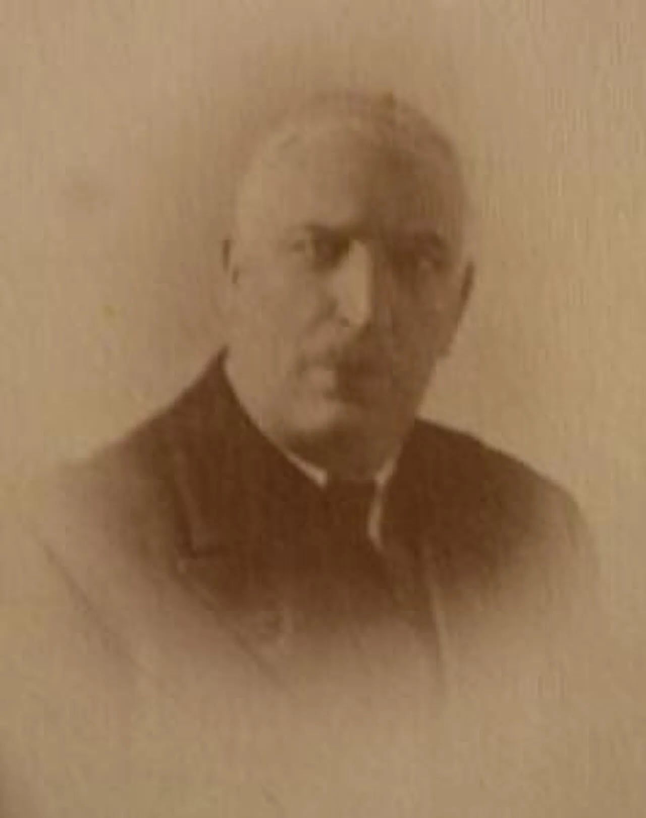 Portrait of Vincenzo Cordova (1870–1943) – memorial page