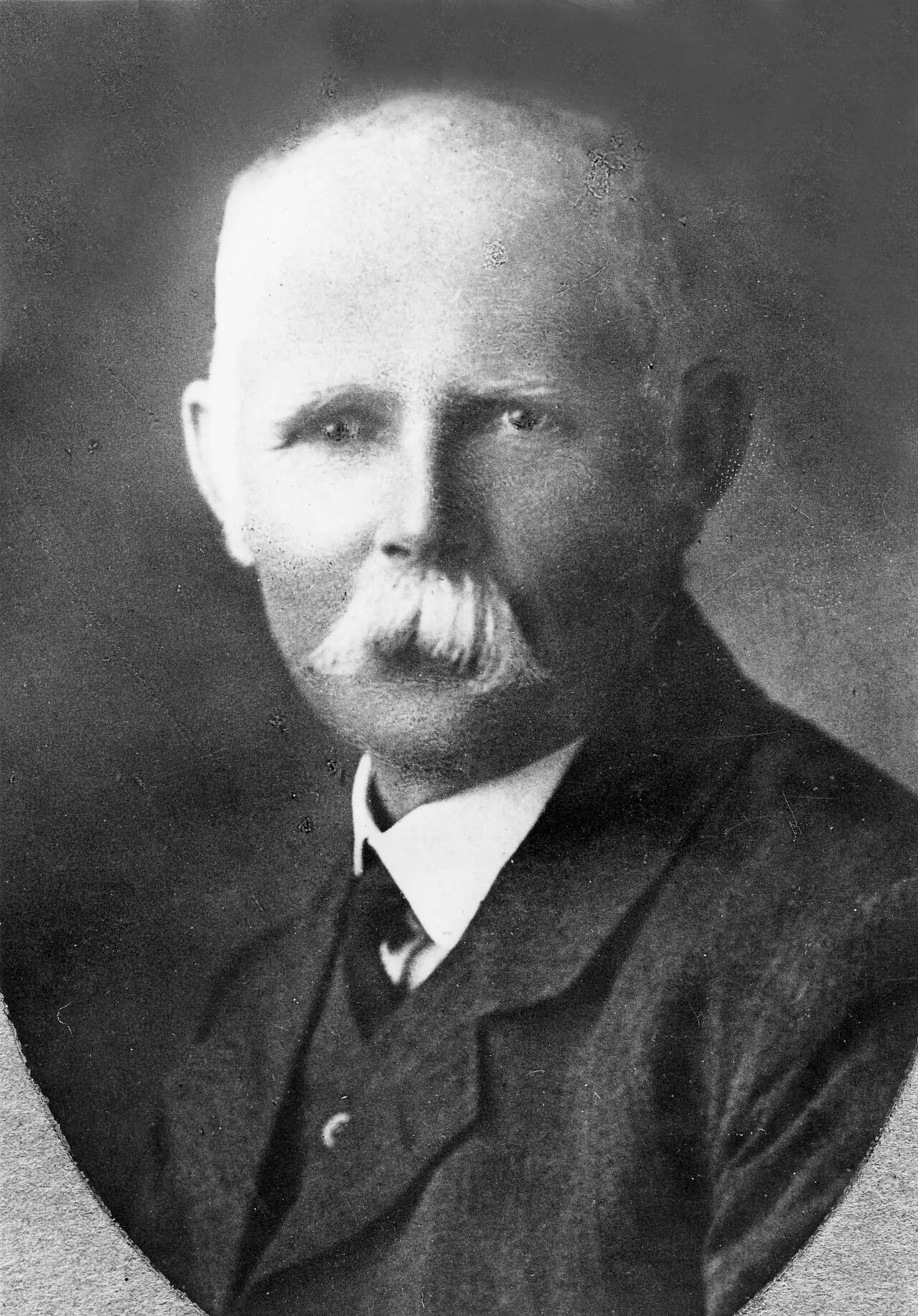 Portrait of Henry George Flanagan (1861–1919) – memorial page
