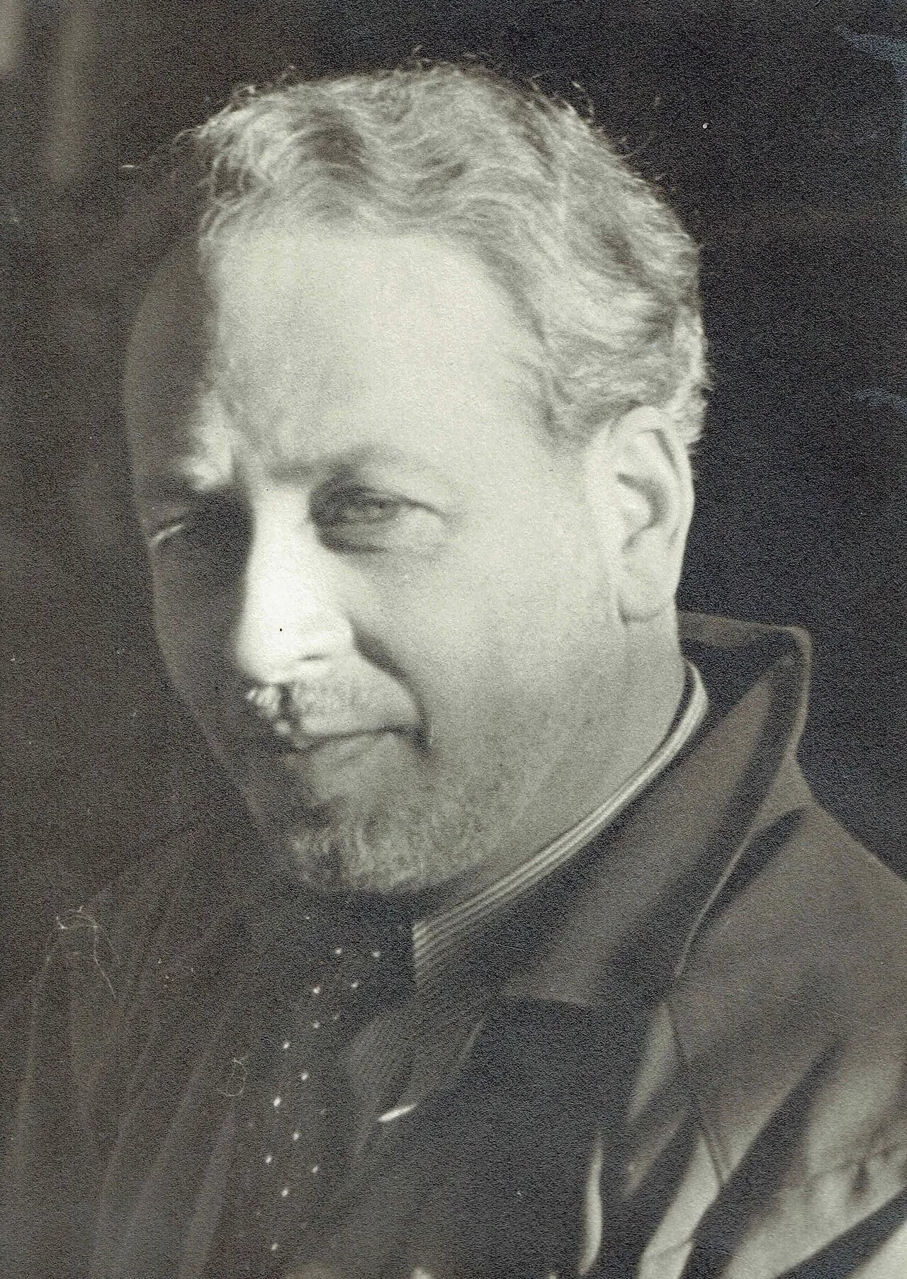 Portrait of Jean Pierné (1881–1974) – memorial page