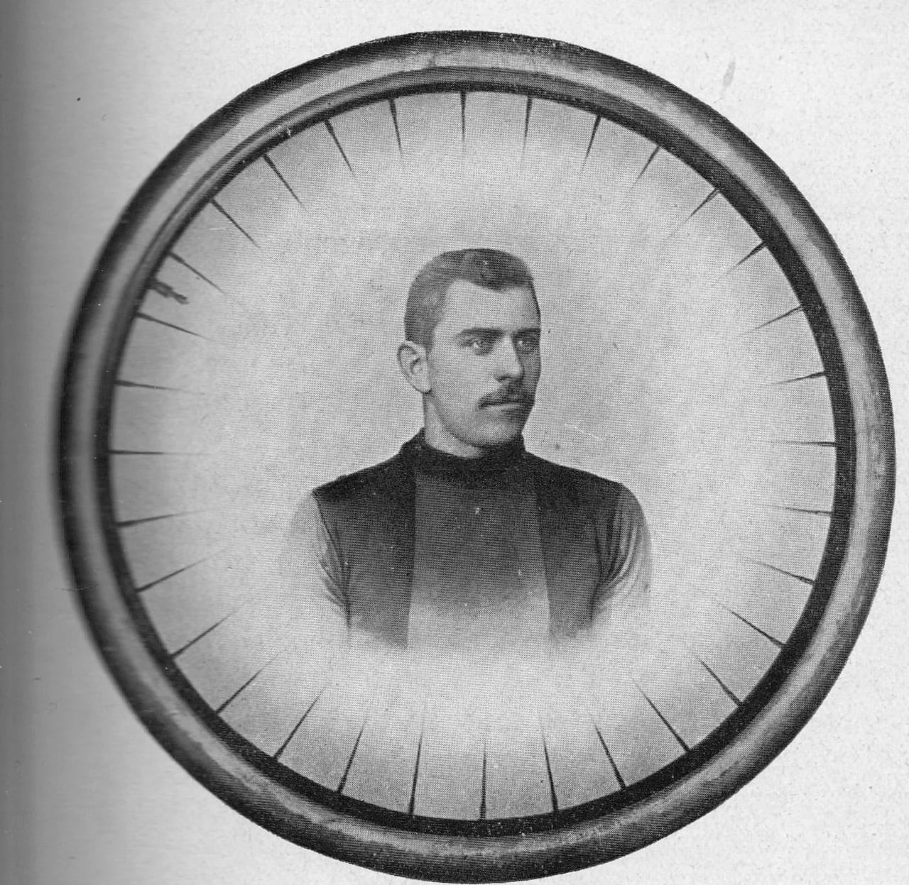 Portrait of Henri Luyten (1873–1954) – memorial page