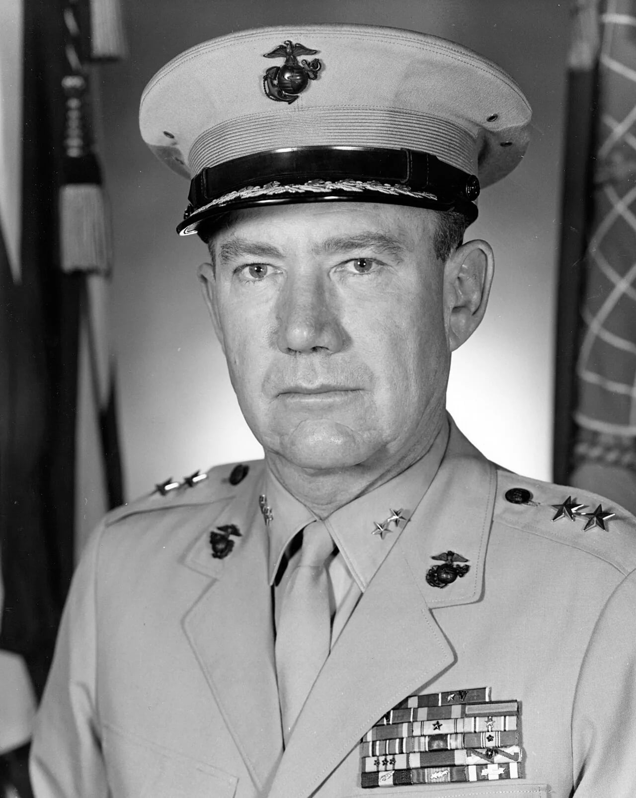 Portrait of Clifford B. Drake (1918–1994) – memorial page