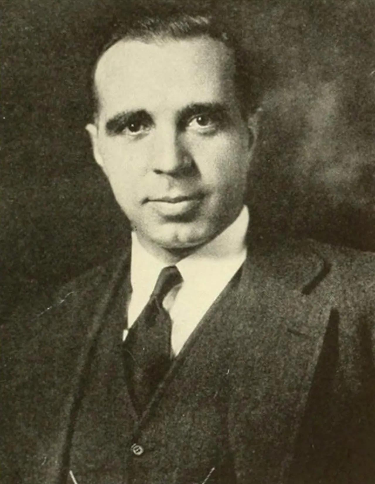 Portrait of Carl M. Voyles (1898–1982) – memorial page