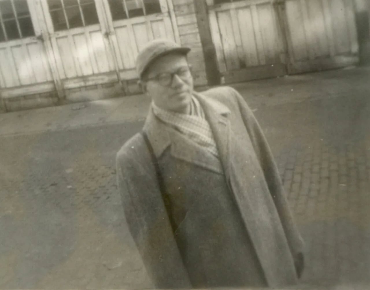 Portrait of Carl W. Condit (1914–1997) – memorial page