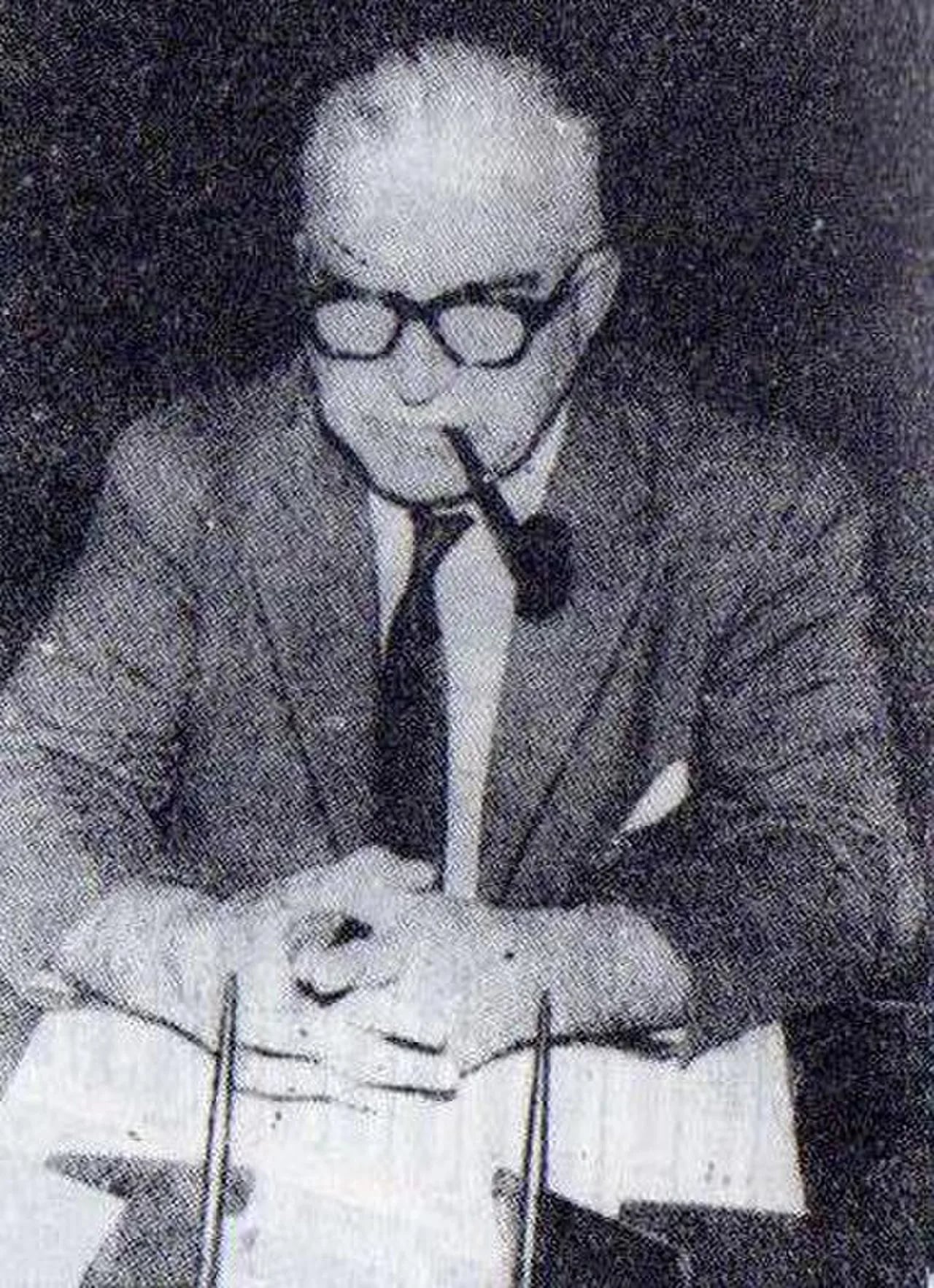 Porträt von Carlos Sylvestre Begnis (1903–1980) – Gedenkseite
