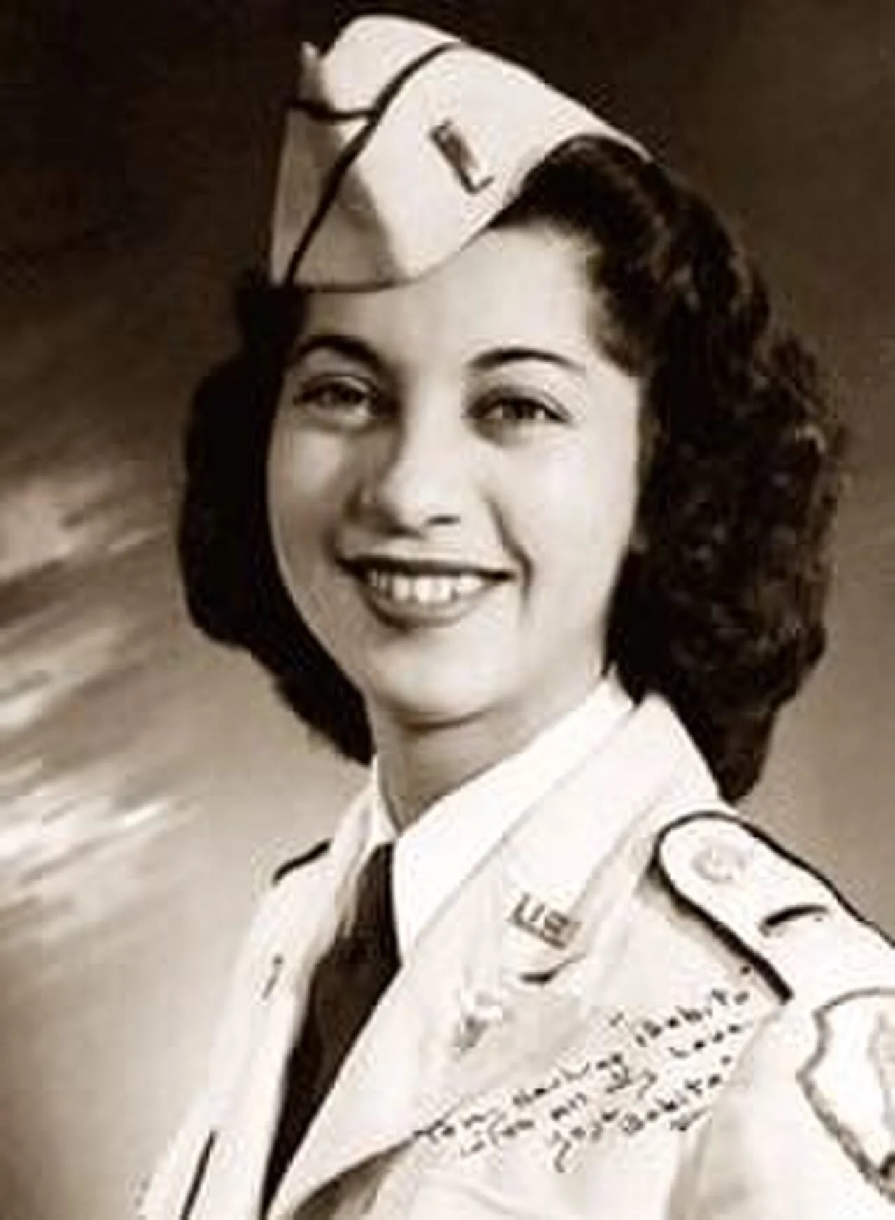 Porträt von Carmen Lozano Dumler (1921–2015) – Gedenkseite