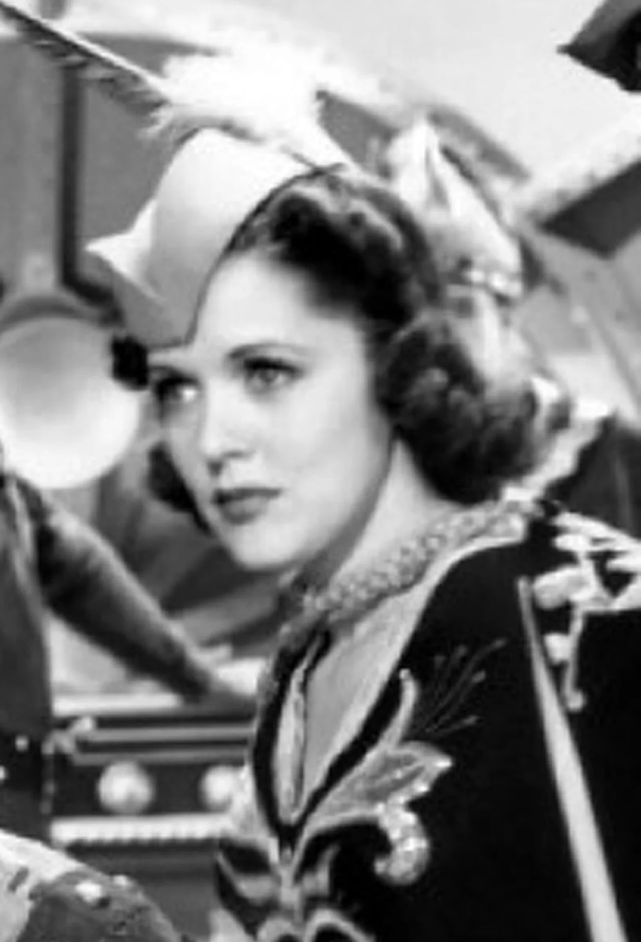 Portrait of Carol Hughes (1910–1995) – memorial page