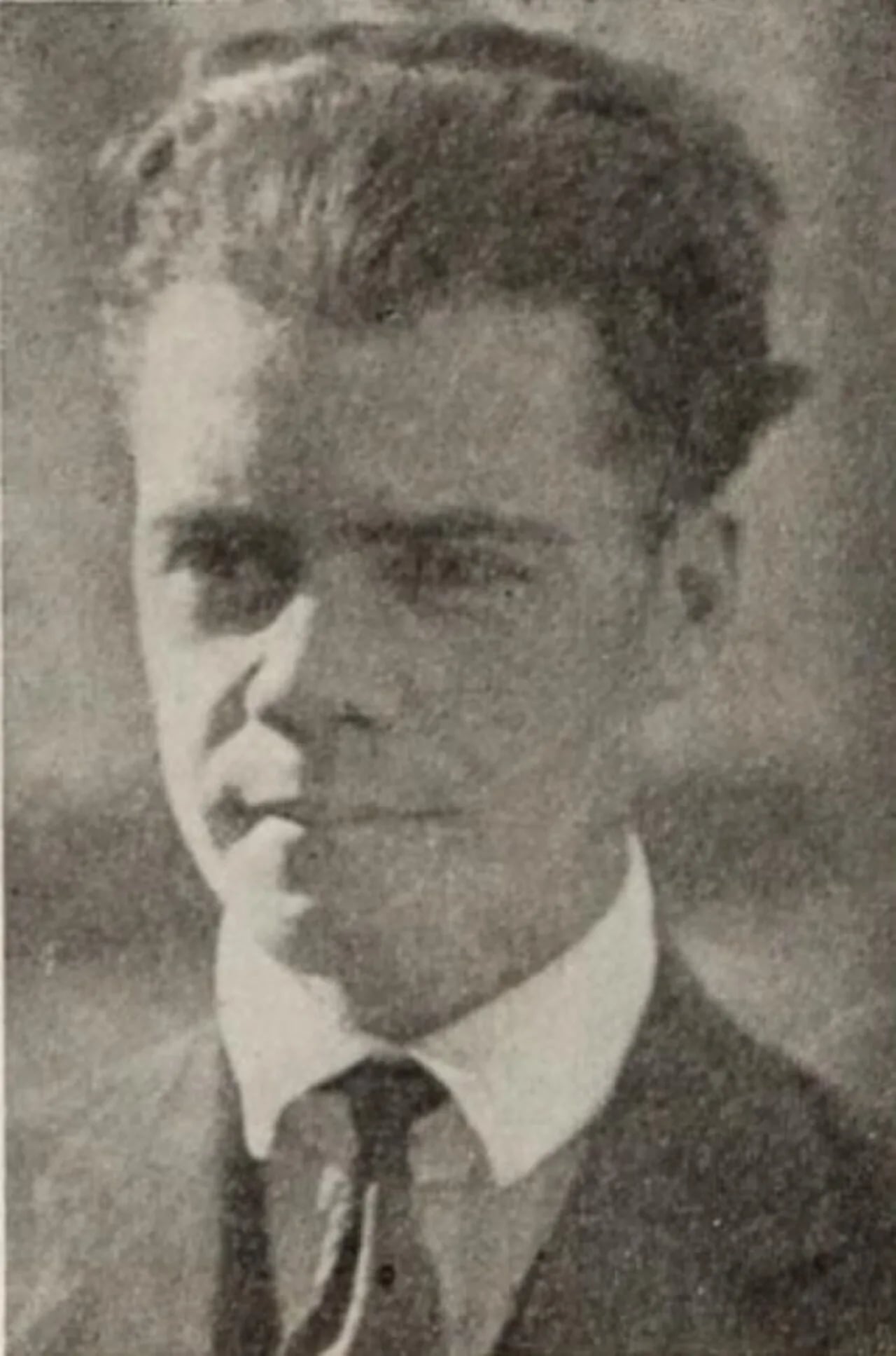 Portrait of Joseph H. August (1890–1947) – memorial page
