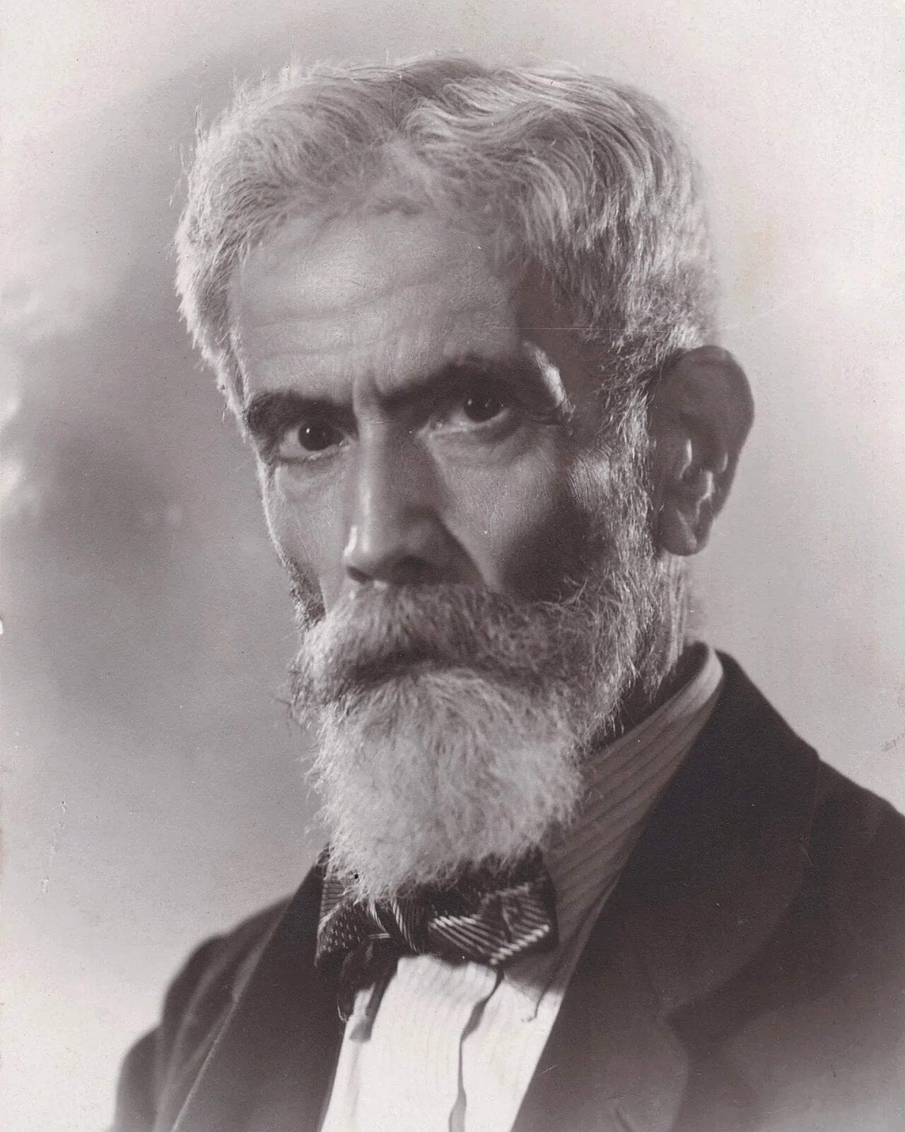 Portrait of Materno Giribaldi (1870–1951) – memorial page