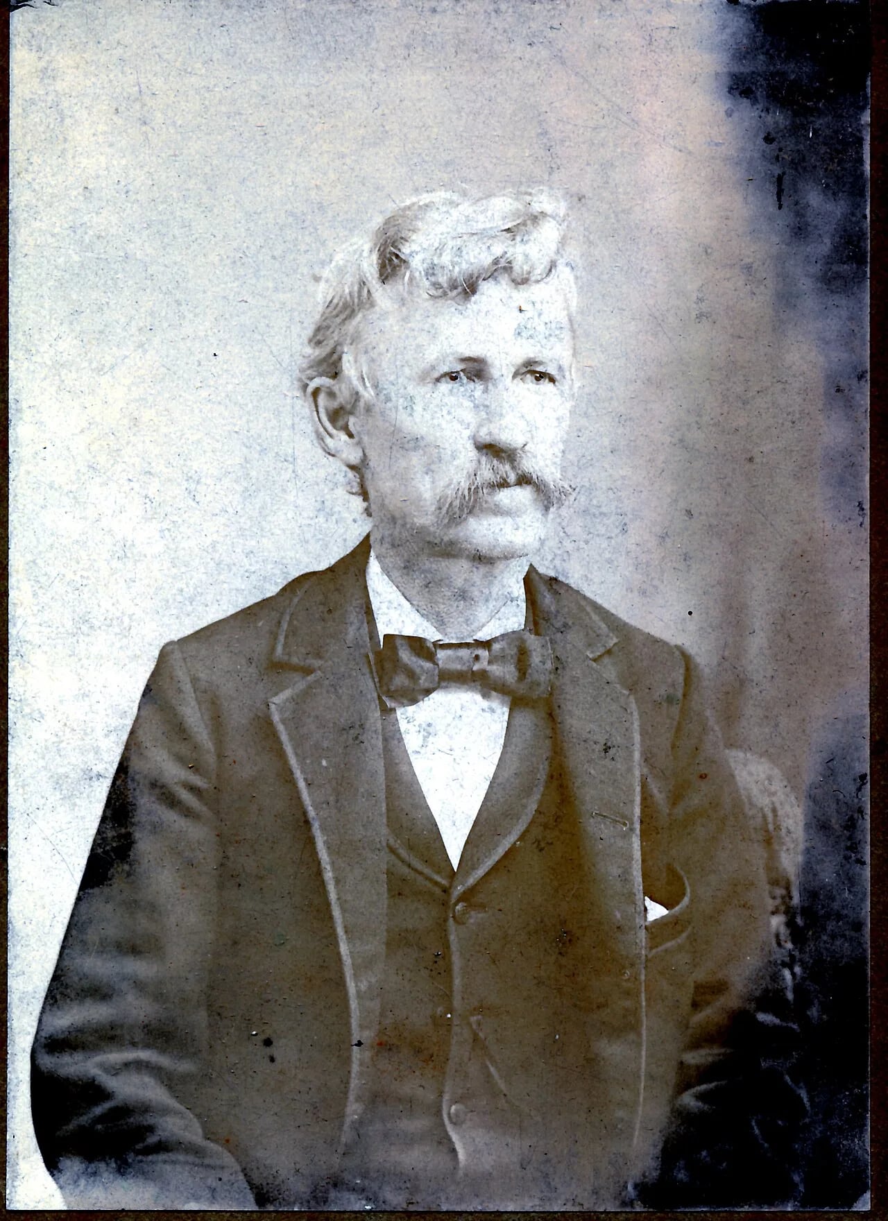 Portrait of Castello Holford (1845–1905) – memorial page