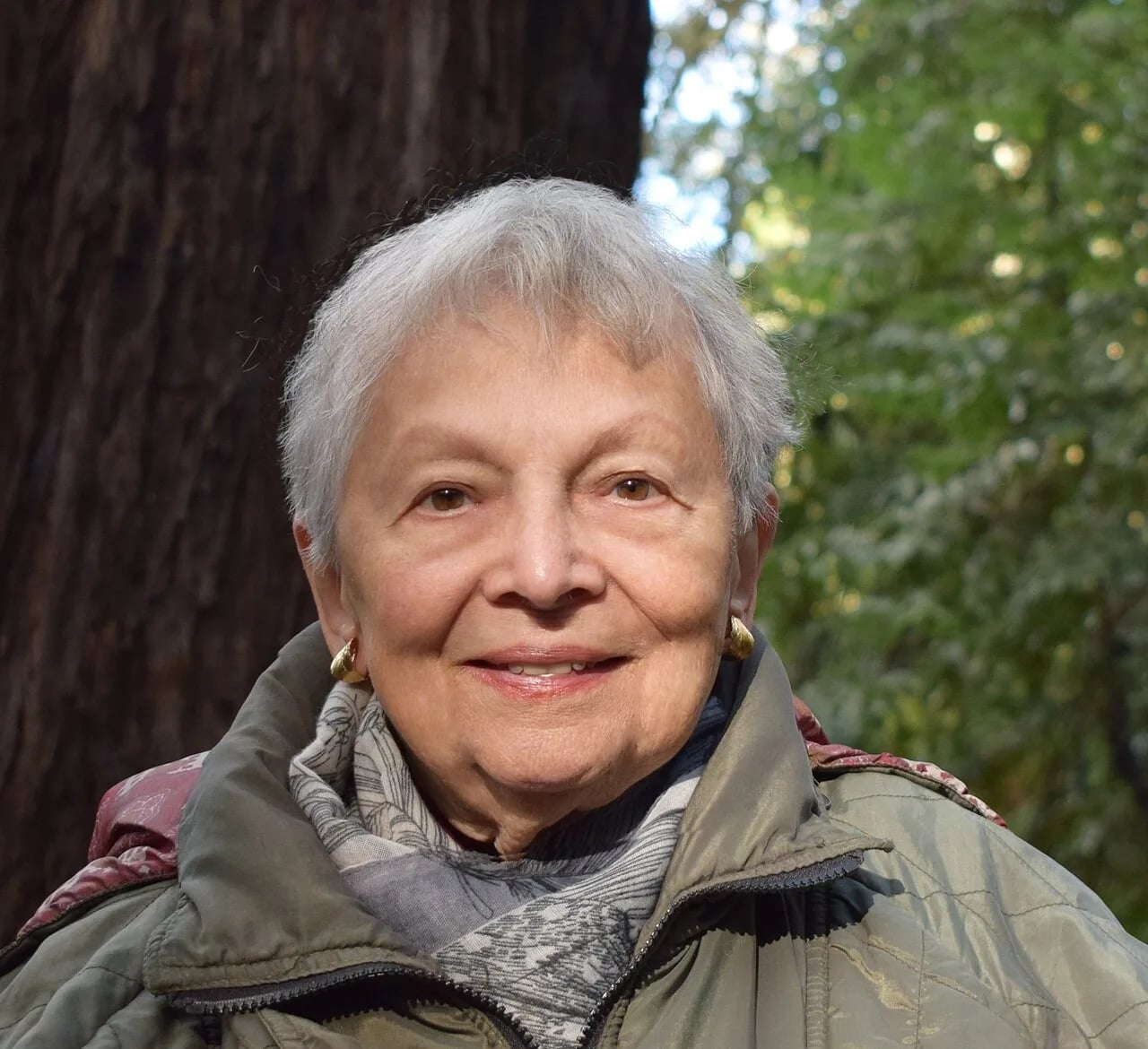 Porträt von Cecile Pineda (1932–2022) – Gedenkseite