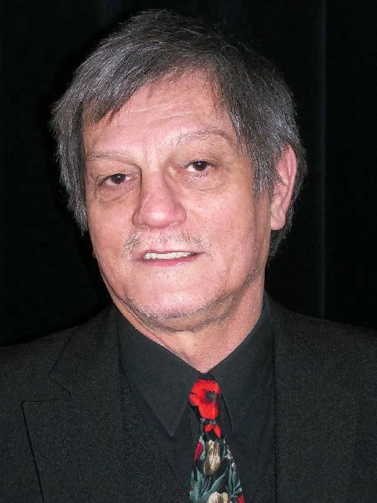 Porträt von Jozef Adamovič (1939–2013) – Gedenkseite