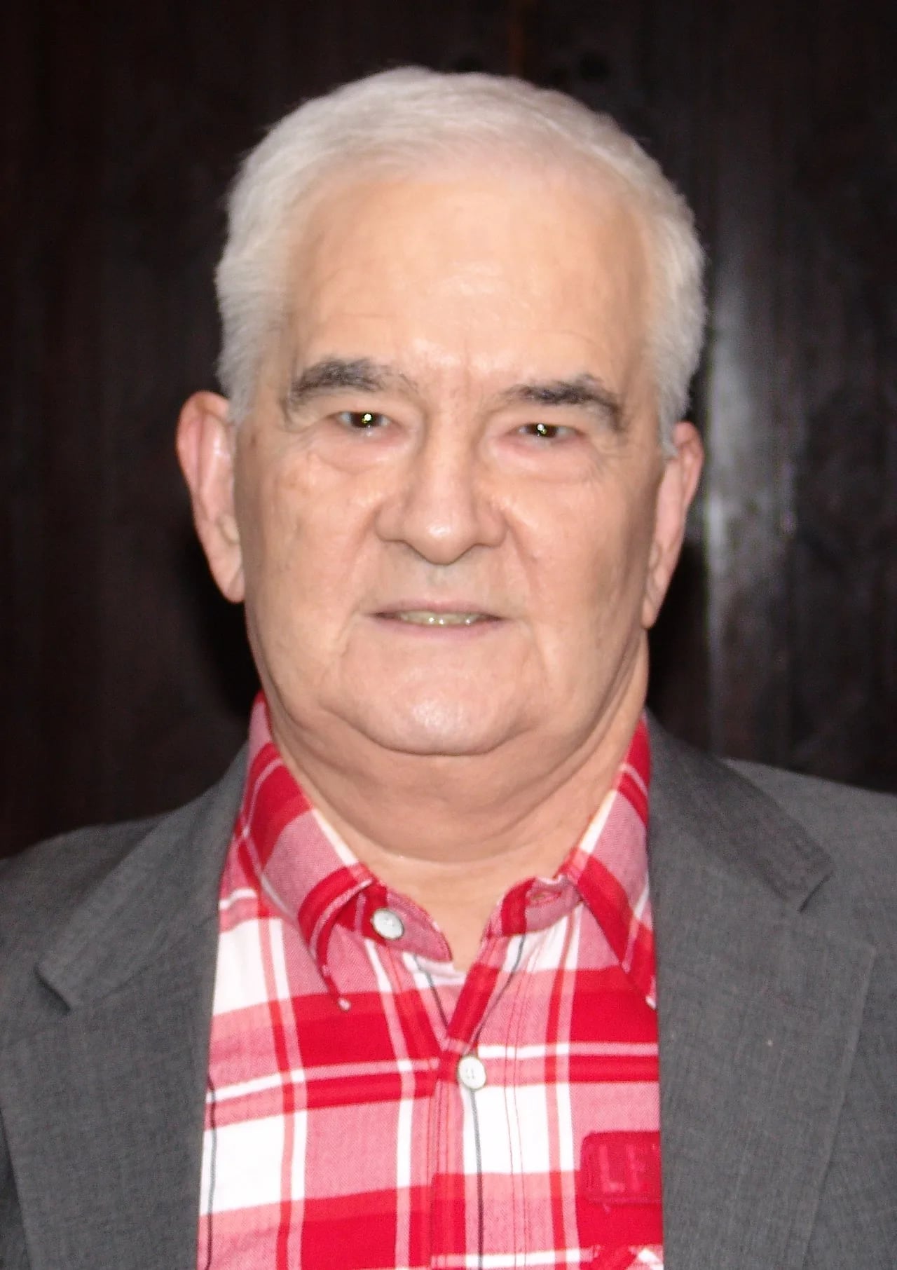 Portrait of Carlos Castro (1945–2011) – memorial page