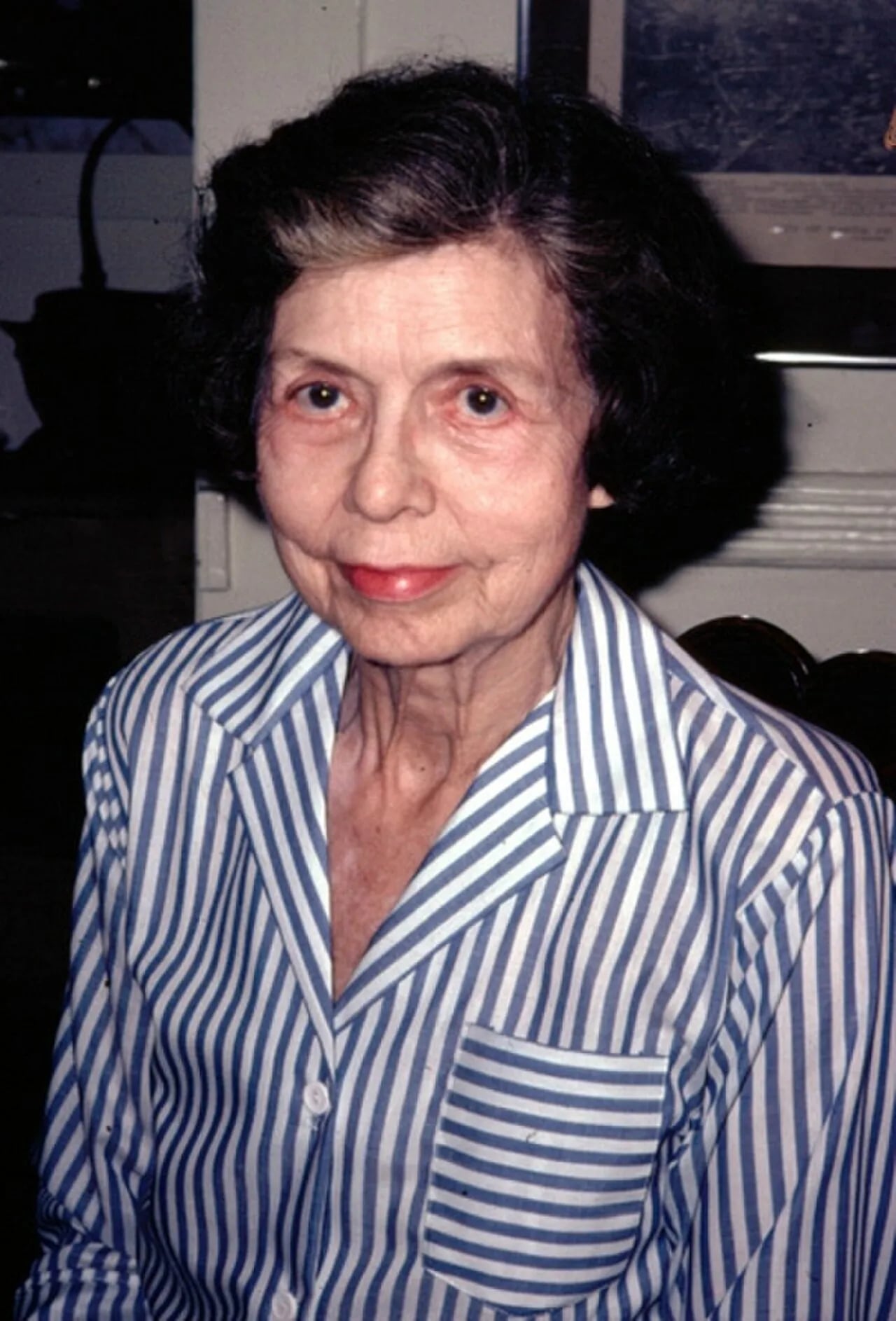 Portrait of Challis Walker (1912–2000) – memorial page